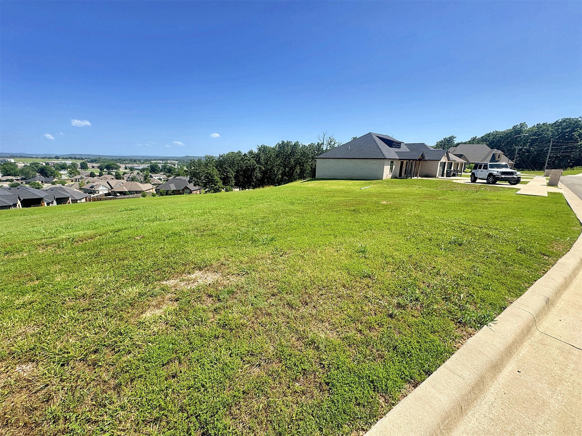 540 Woodlands Drive Property Photo 15