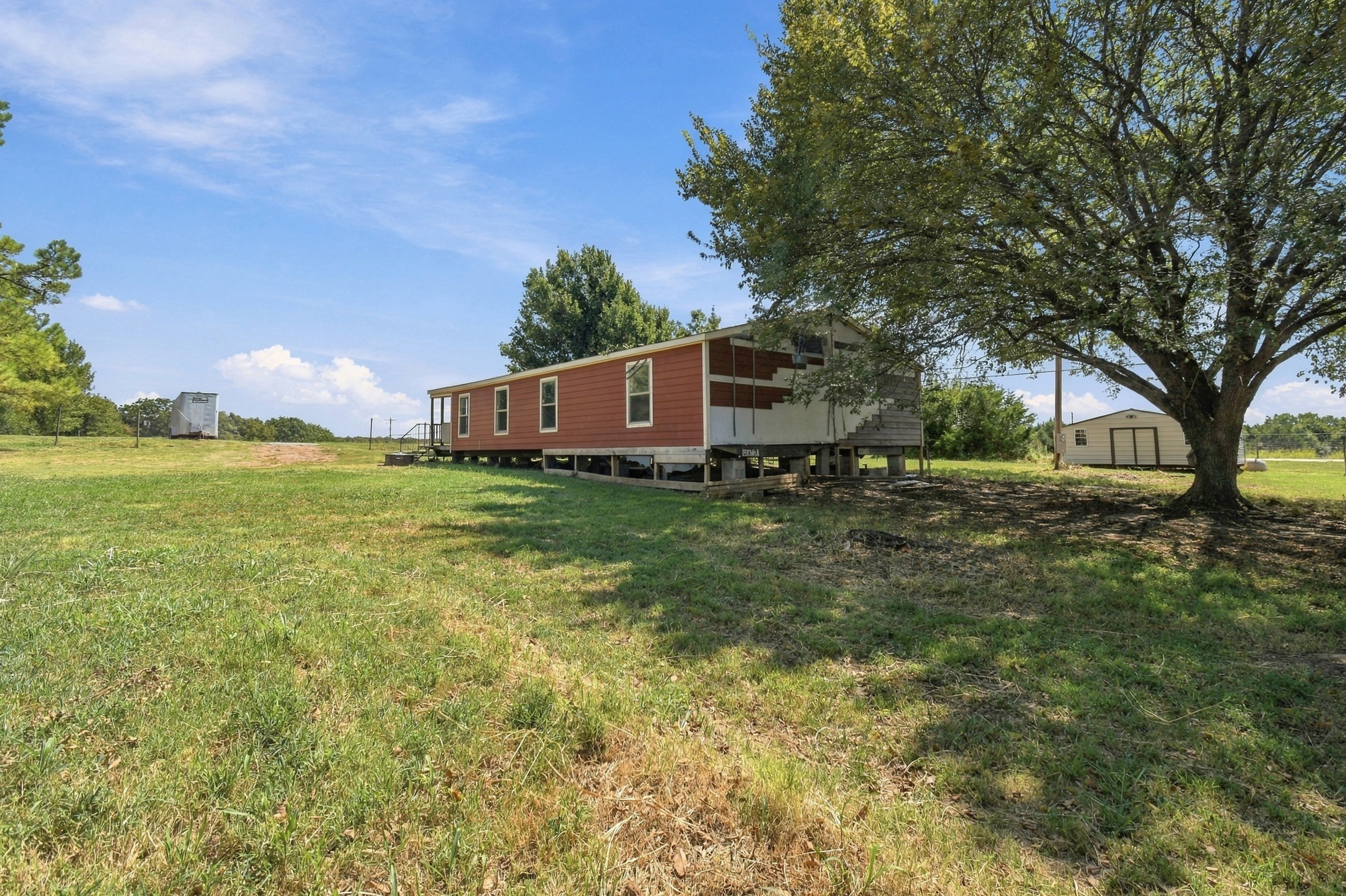 506 Cattle Drive Property Photo 3
