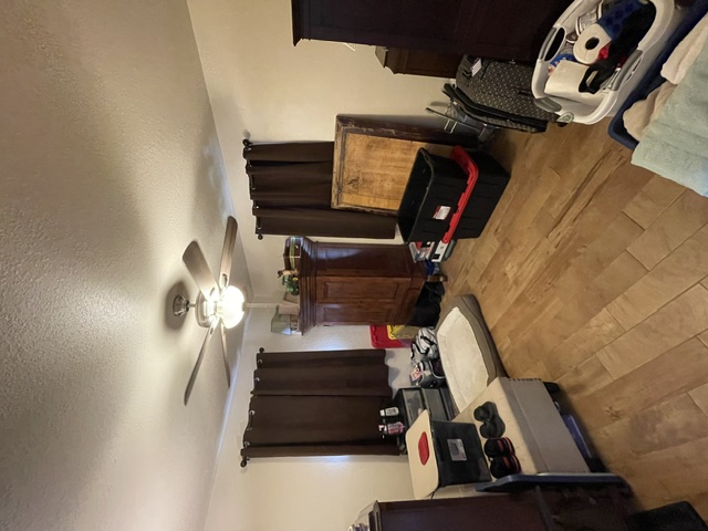 409 S Maple Street Property Photo 5