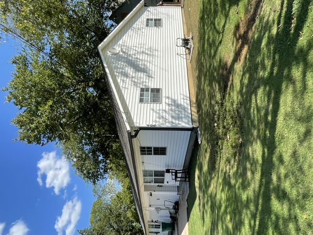 409 S Maple Street Property Photo 15