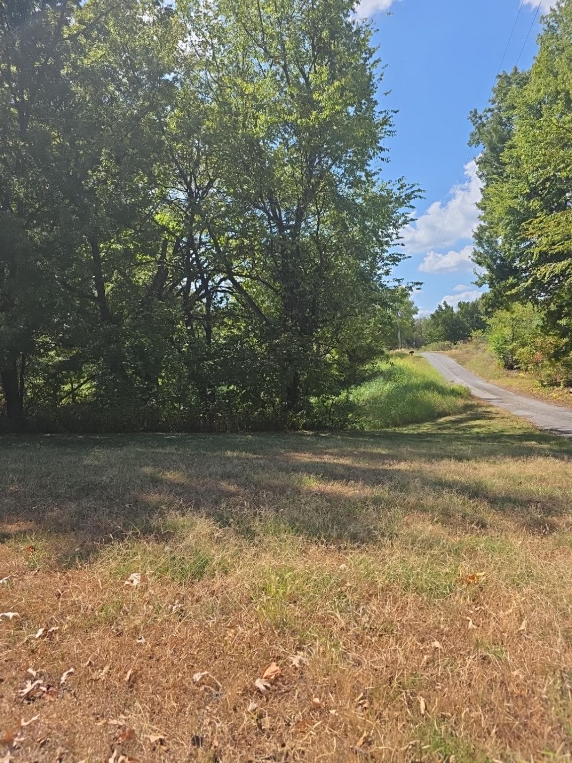 E Cliff View Drive Property Photo 3