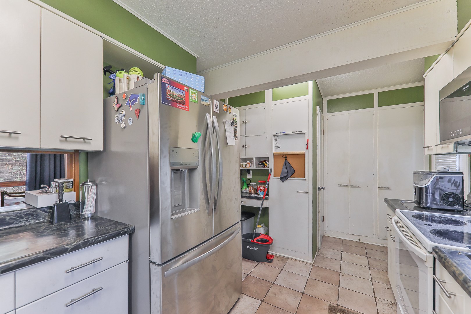 750 Risser Avenue Property Photo 9