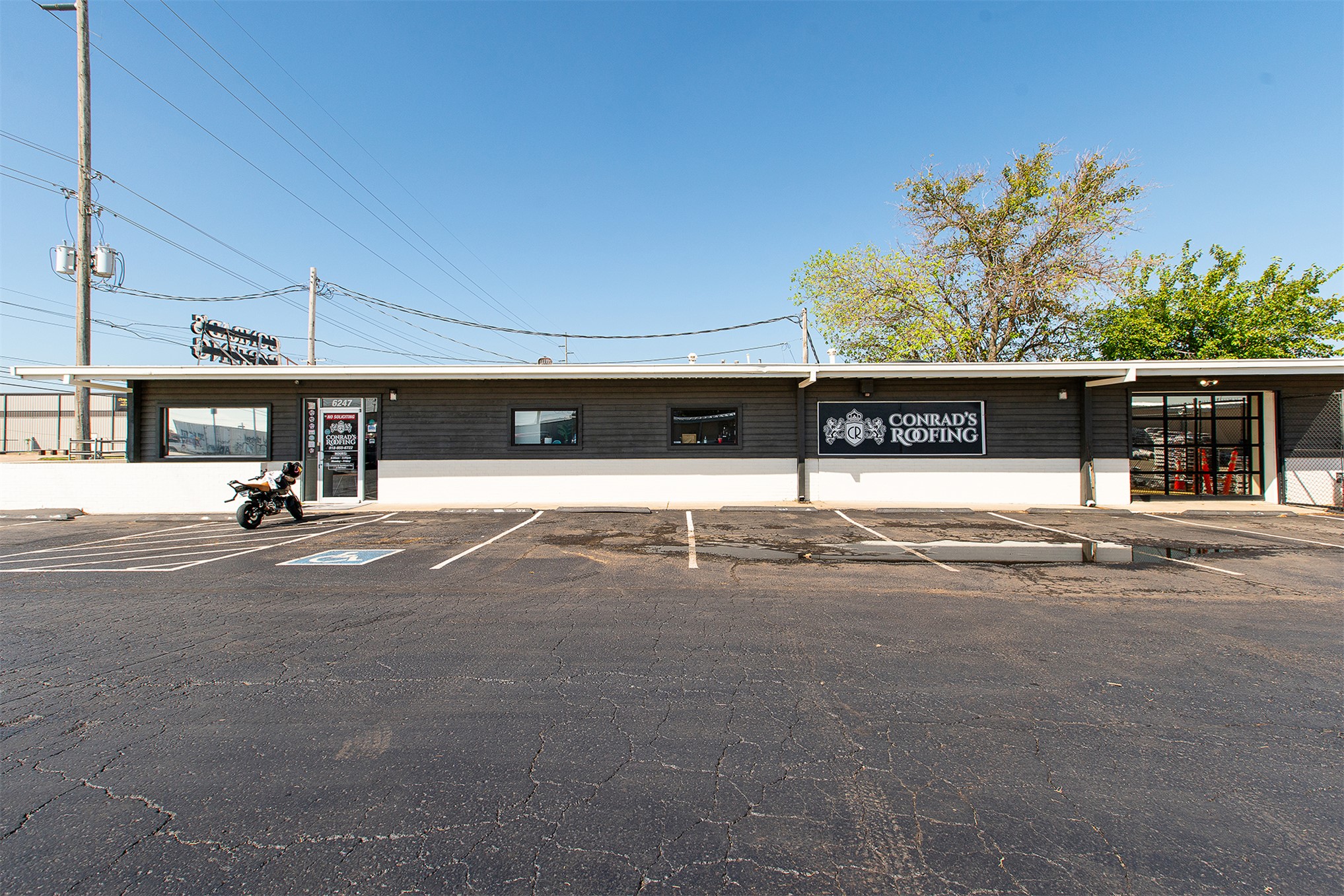 6247 E 15th Street Property Photo 5
