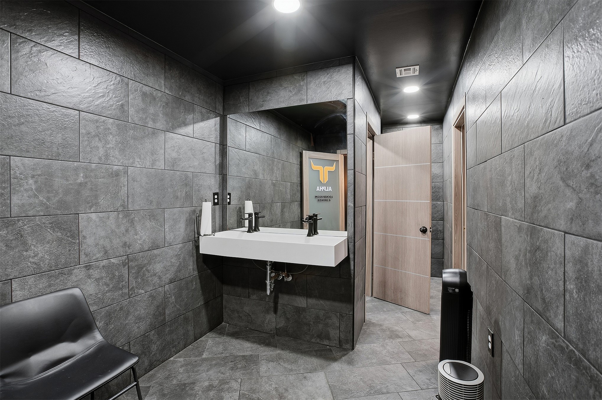 6247 E 15th Street Property Photo 46