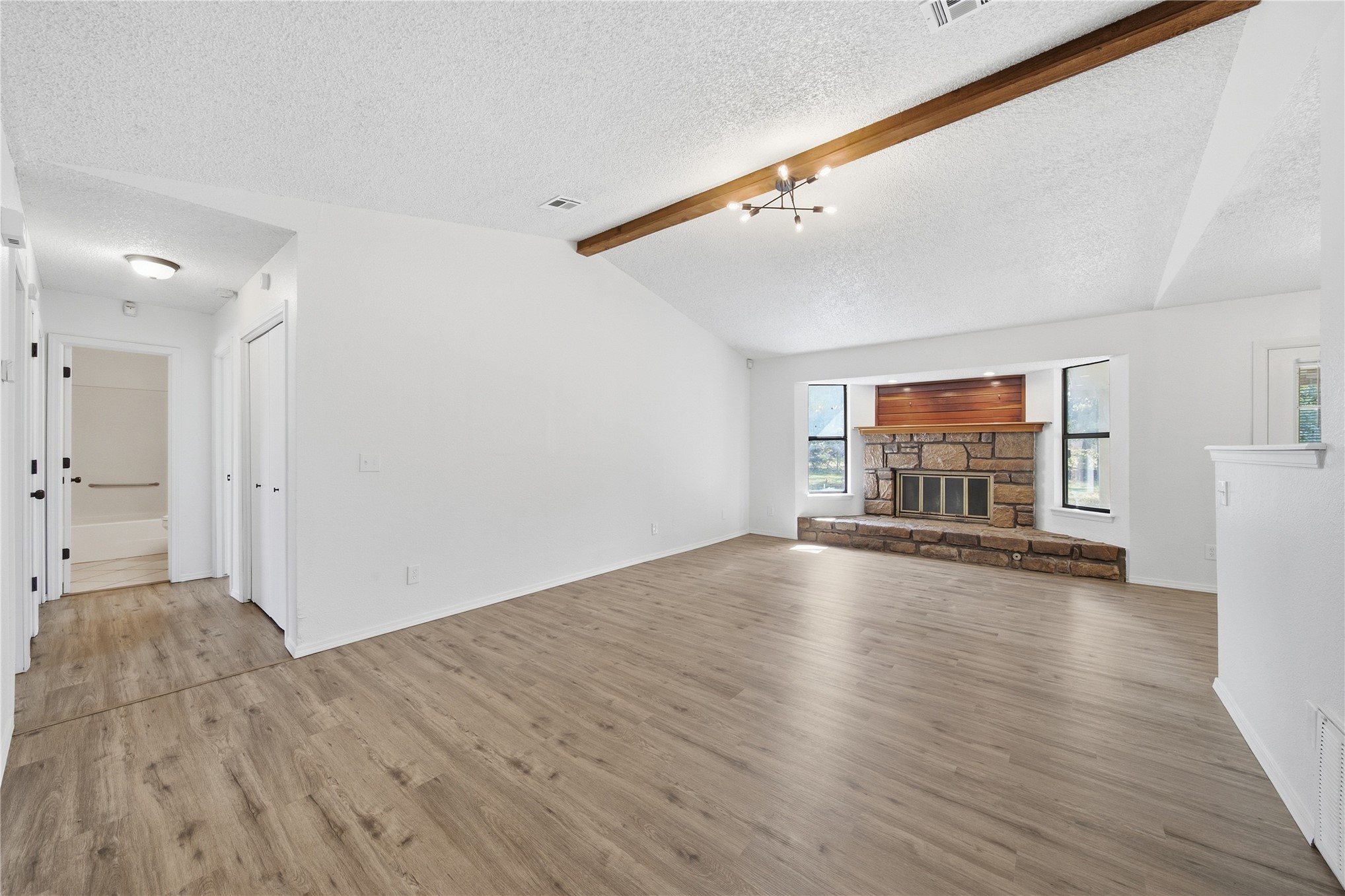1823 W Ithica Street Property Photo 4
