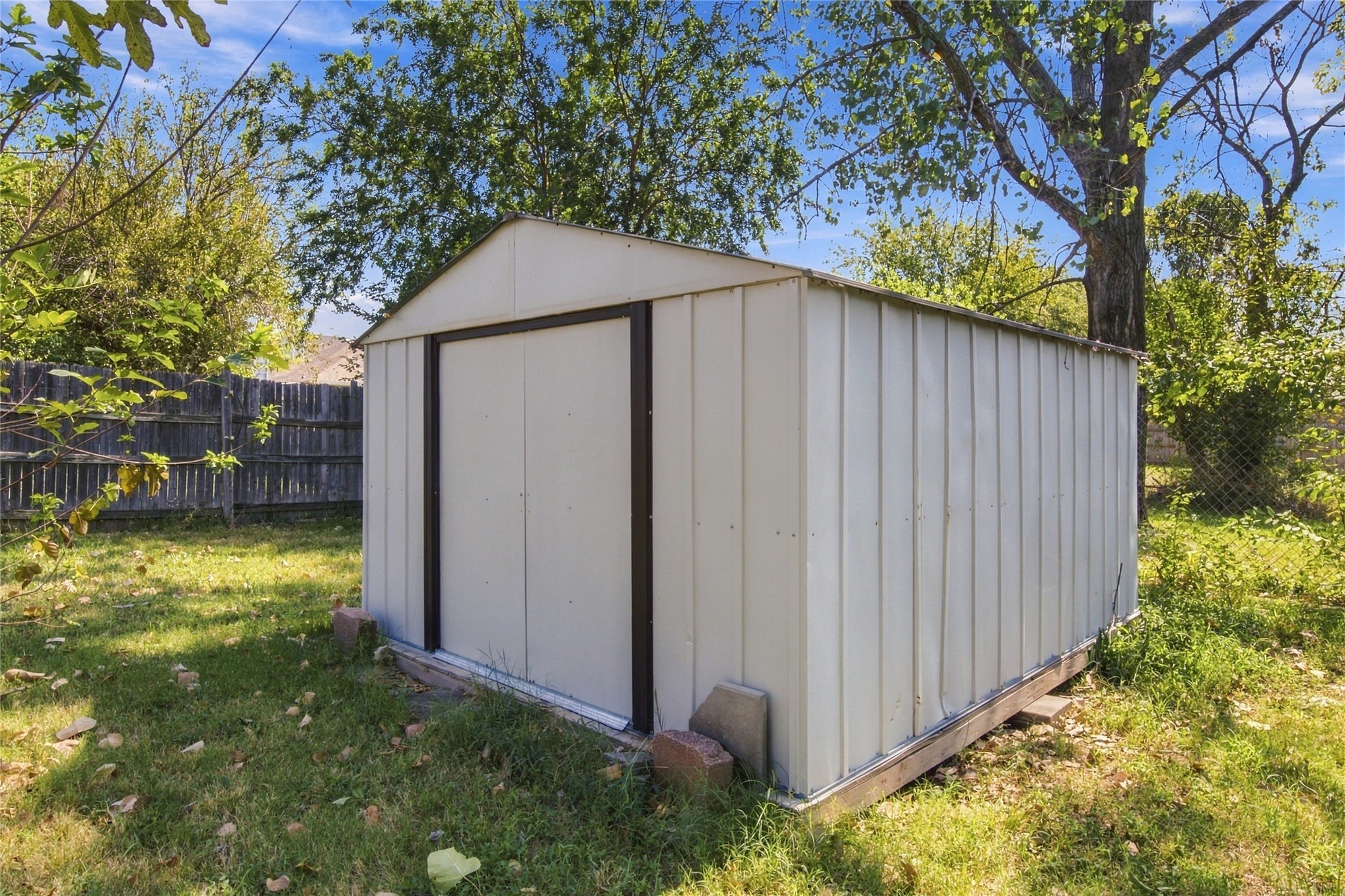 1823 W Ithica Street Property Photo 27