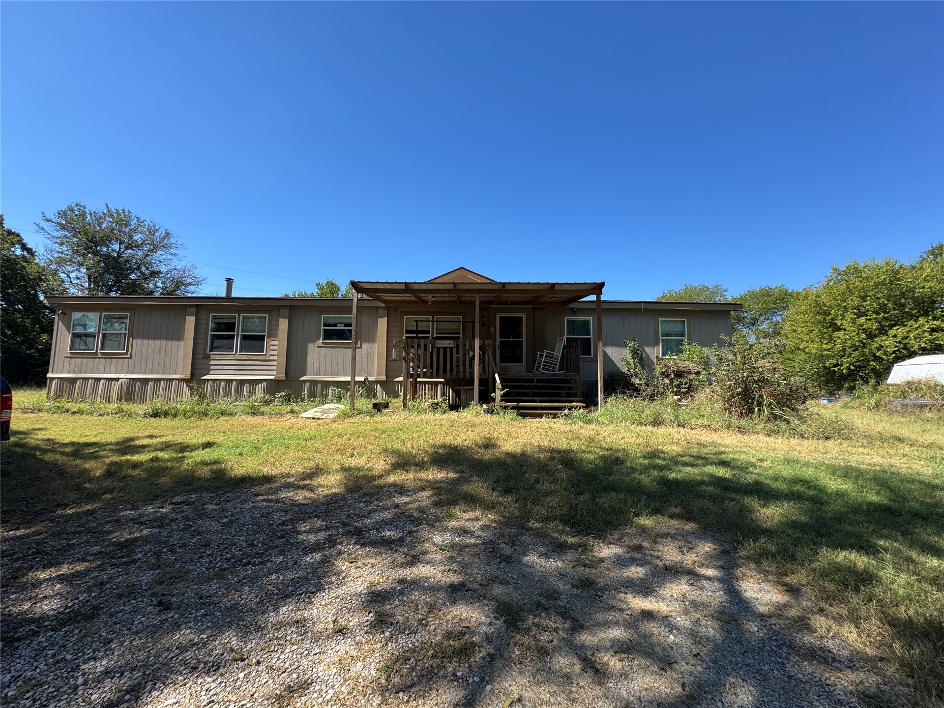 20701 200 Road Property Photo 1