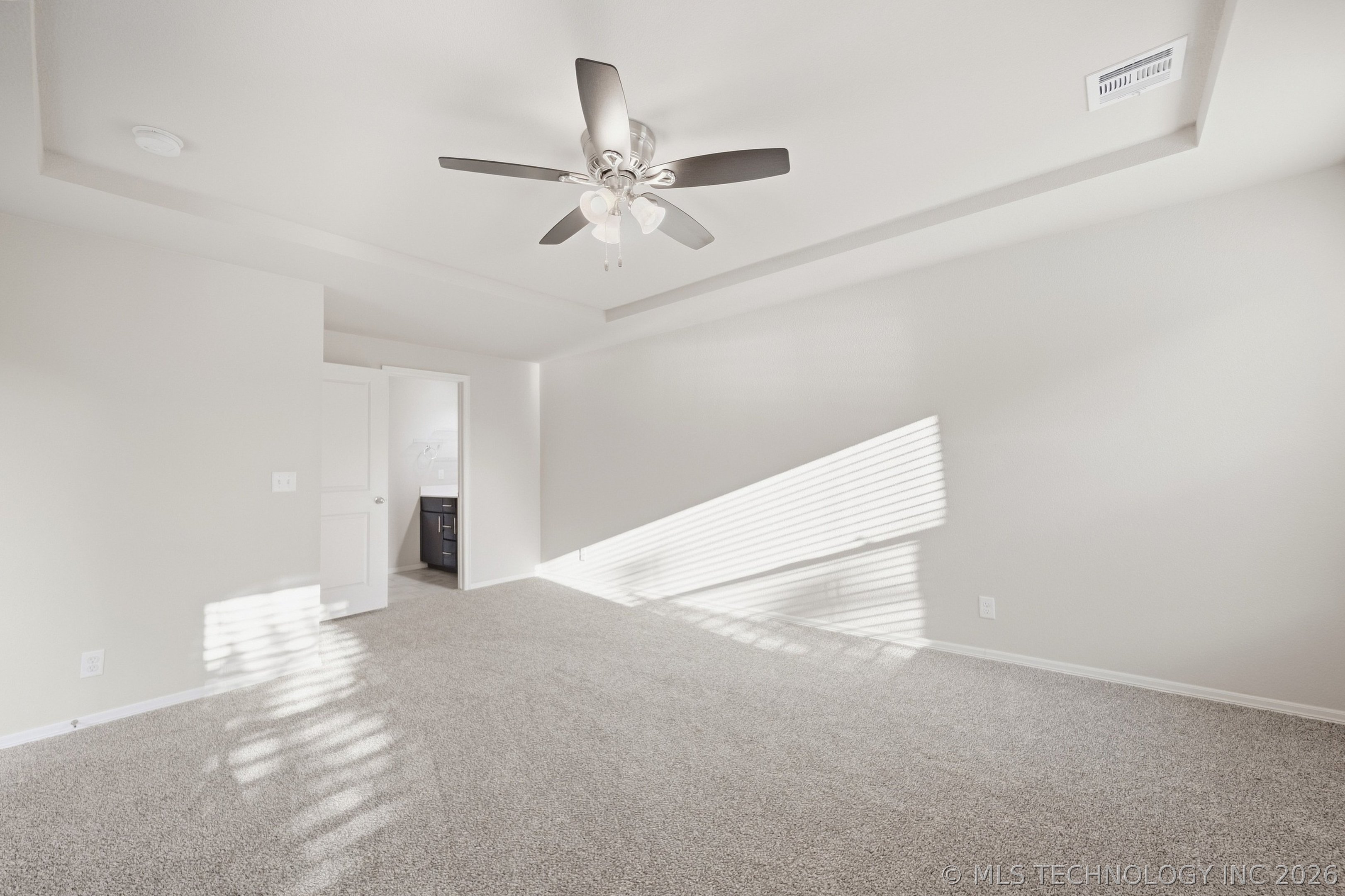 7325 S Joshua Avenue Property Photo 19