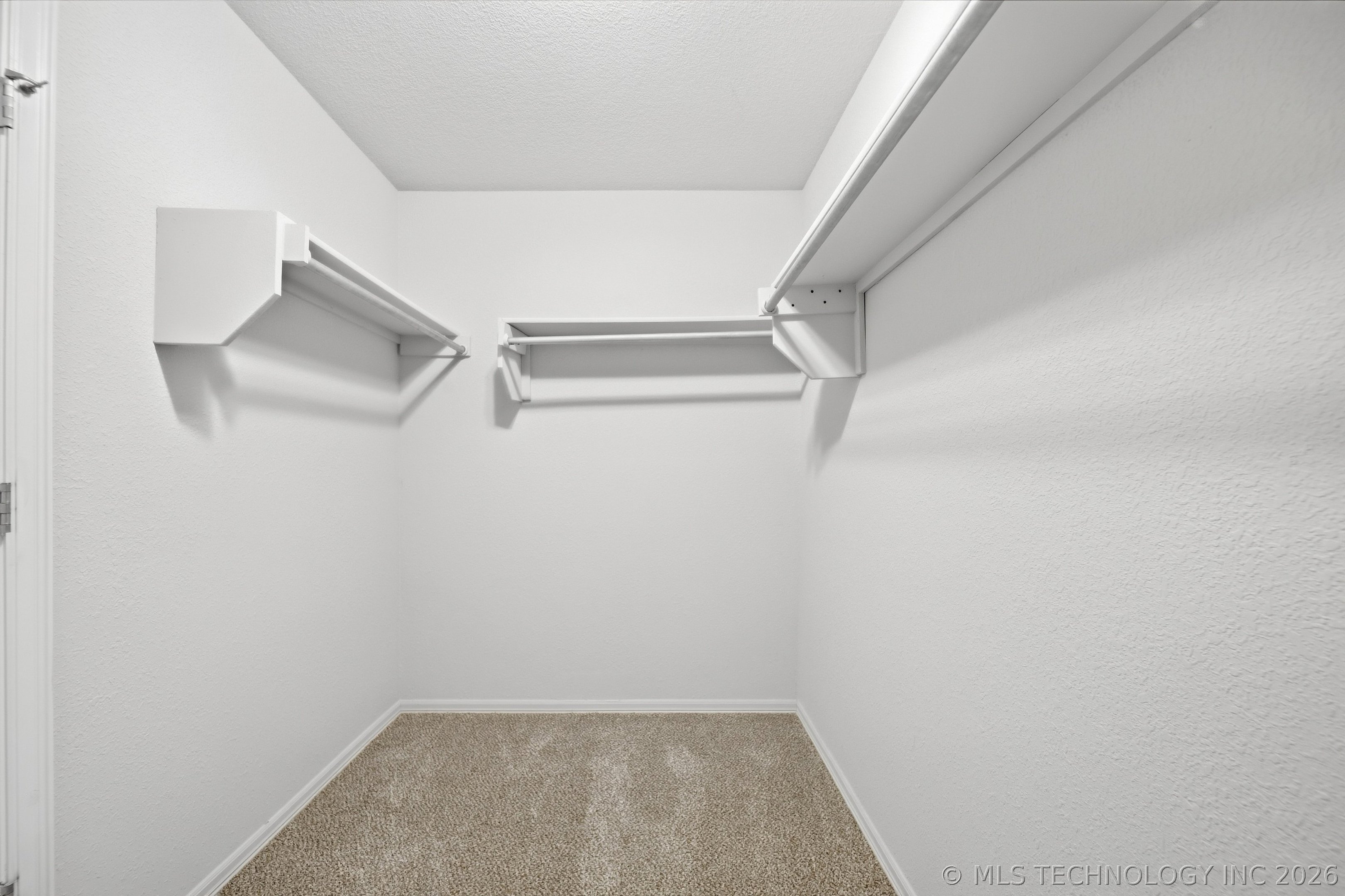 7325 S Joshua Avenue Property Photo 23