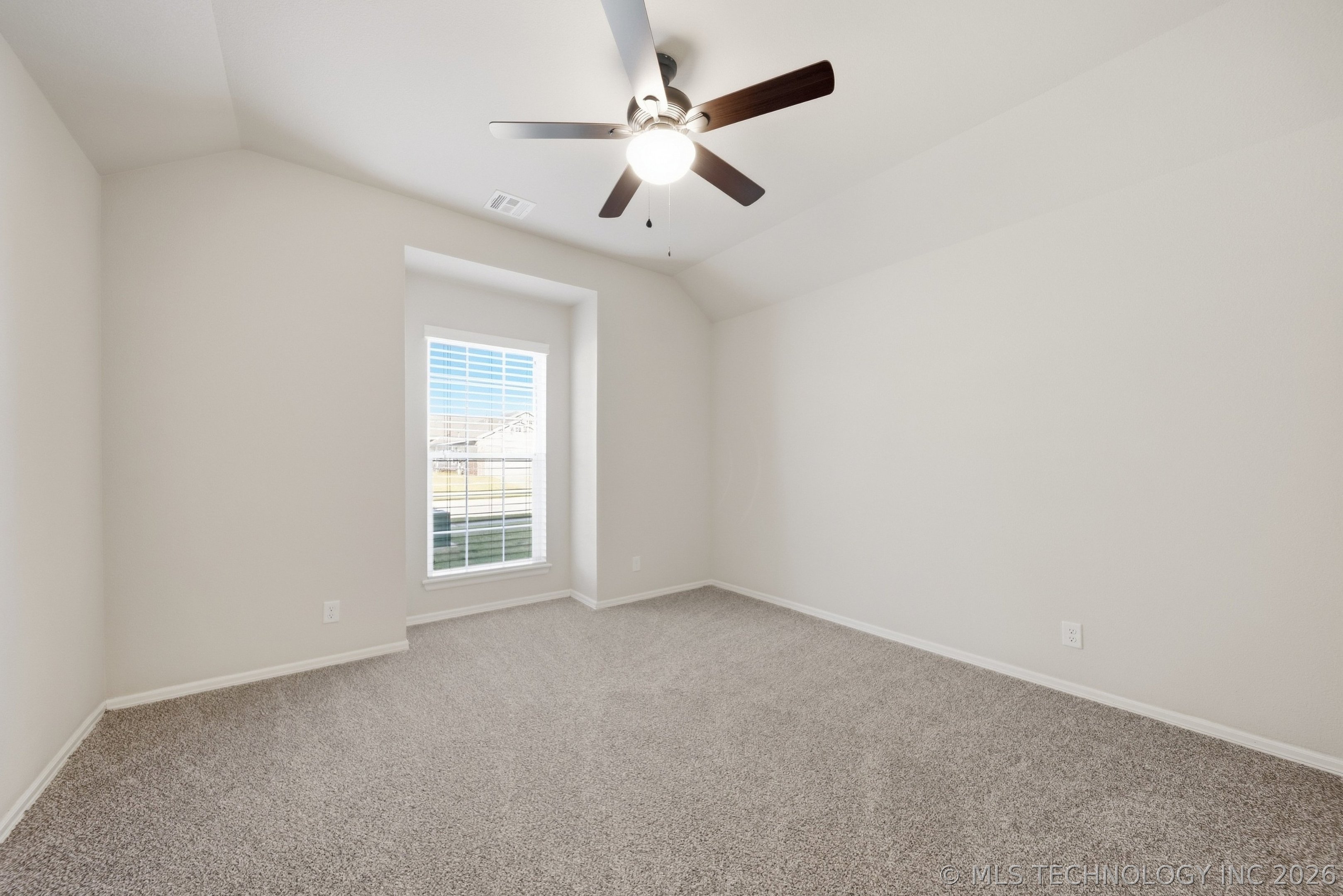 7325 S Joshua Avenue Property Photo 26