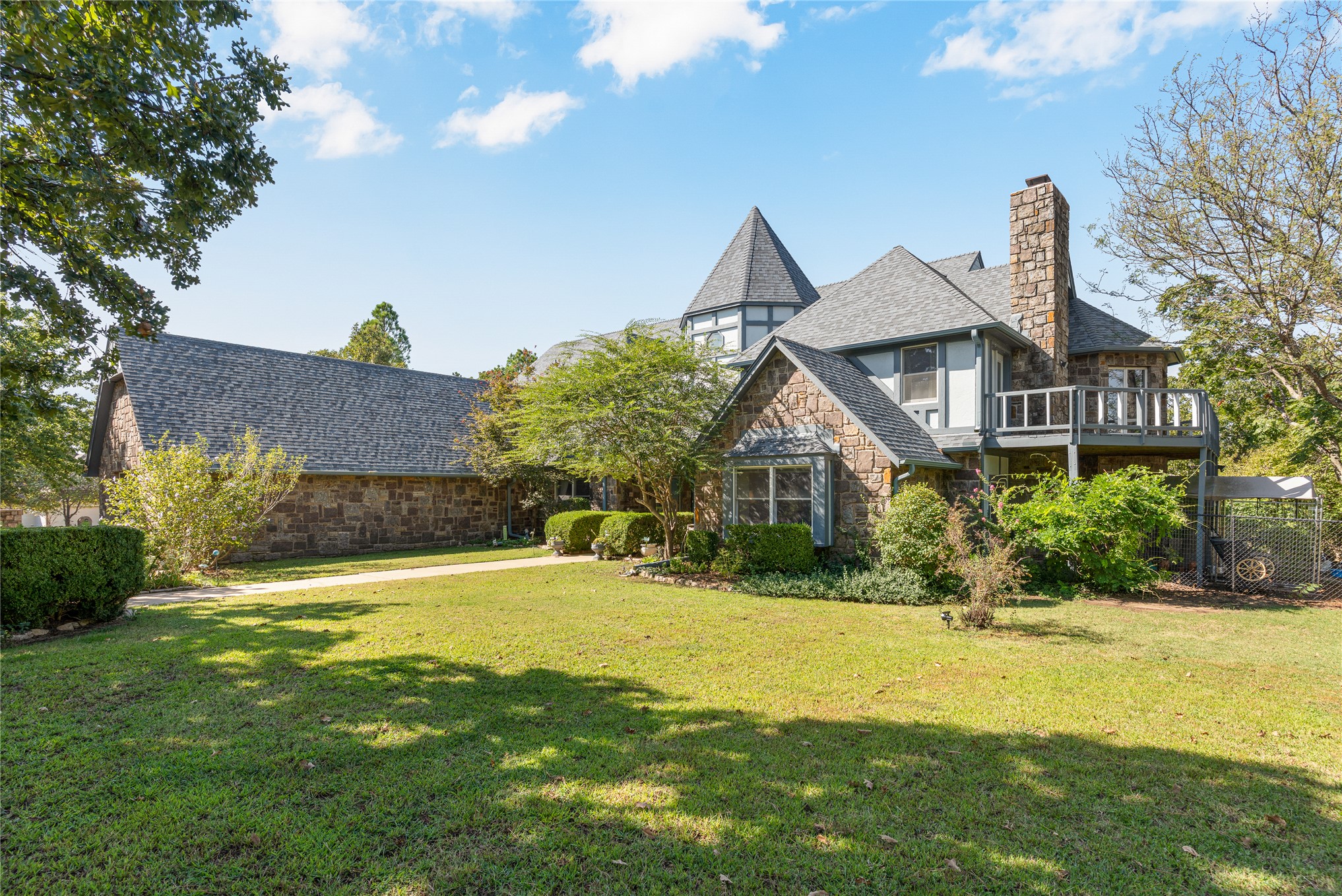 15594 Overlook Drive Property Photo 1