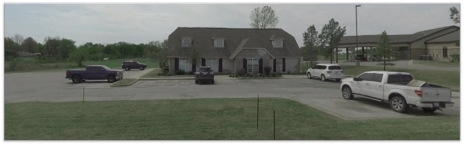 10630 E 510 Road Property Photo 2
