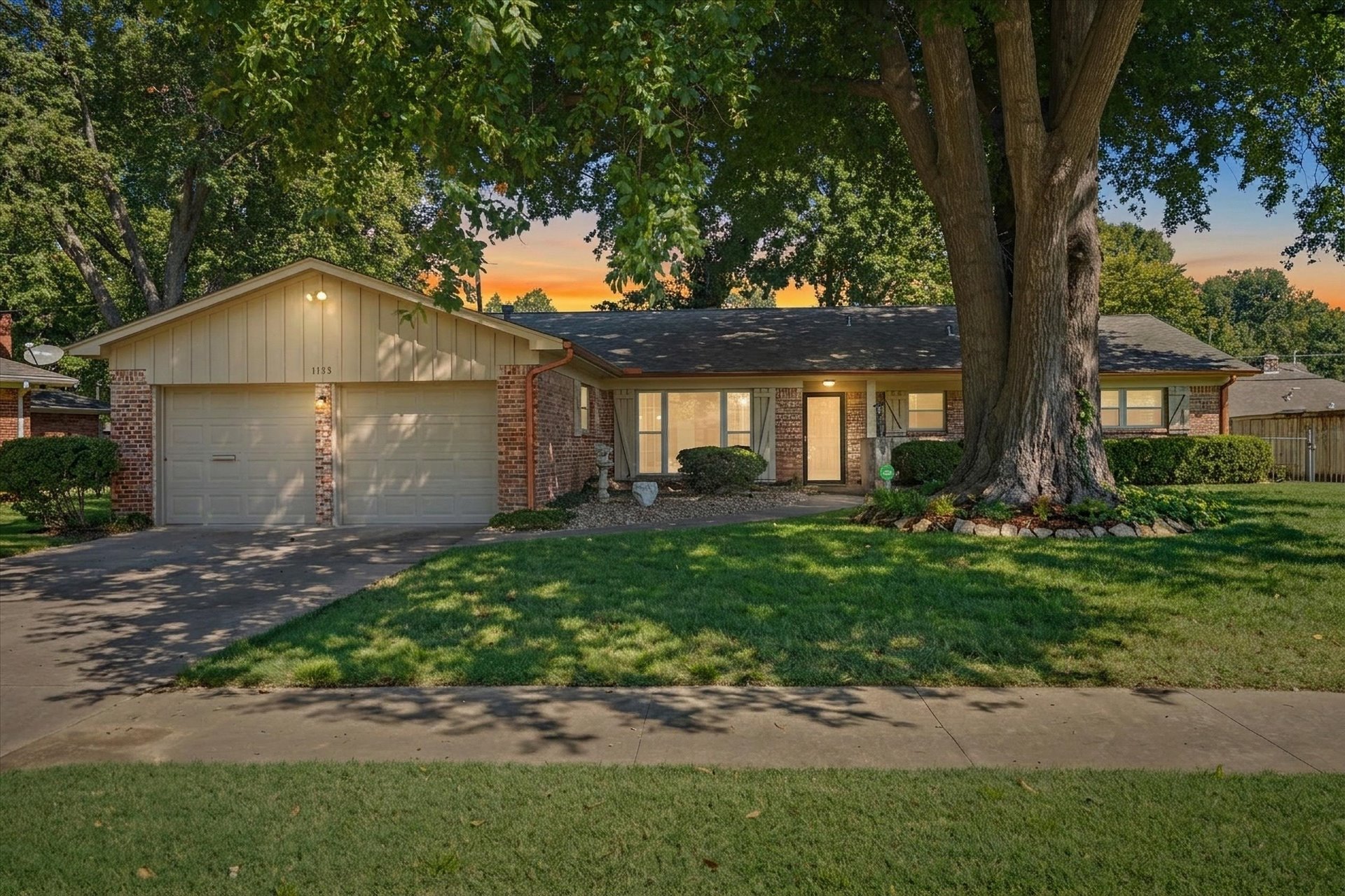 1713 E 60th Street Property Photo 1