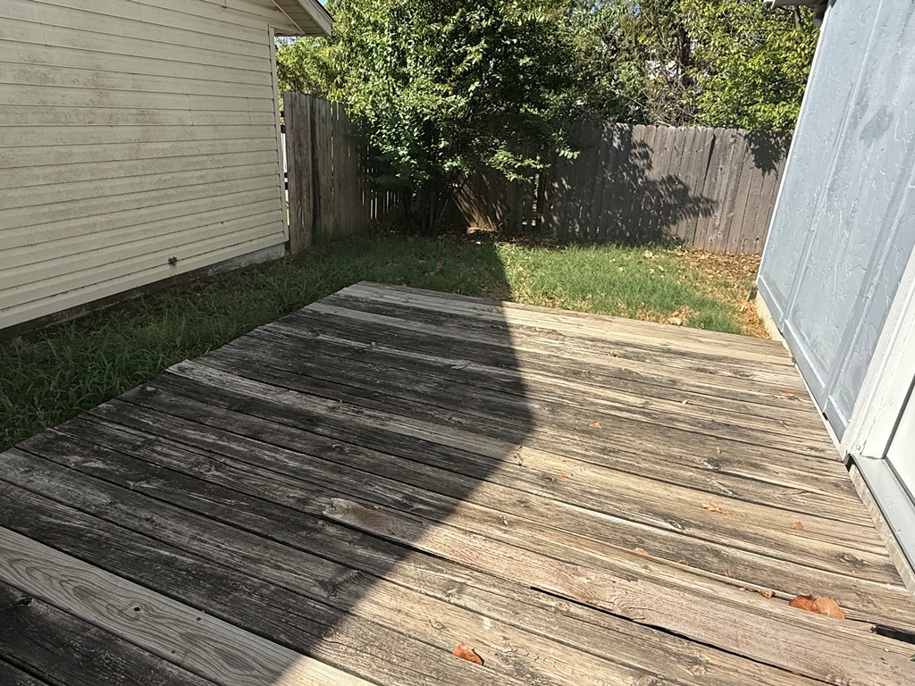 8418 N 116th Avenue Property Photo 10
