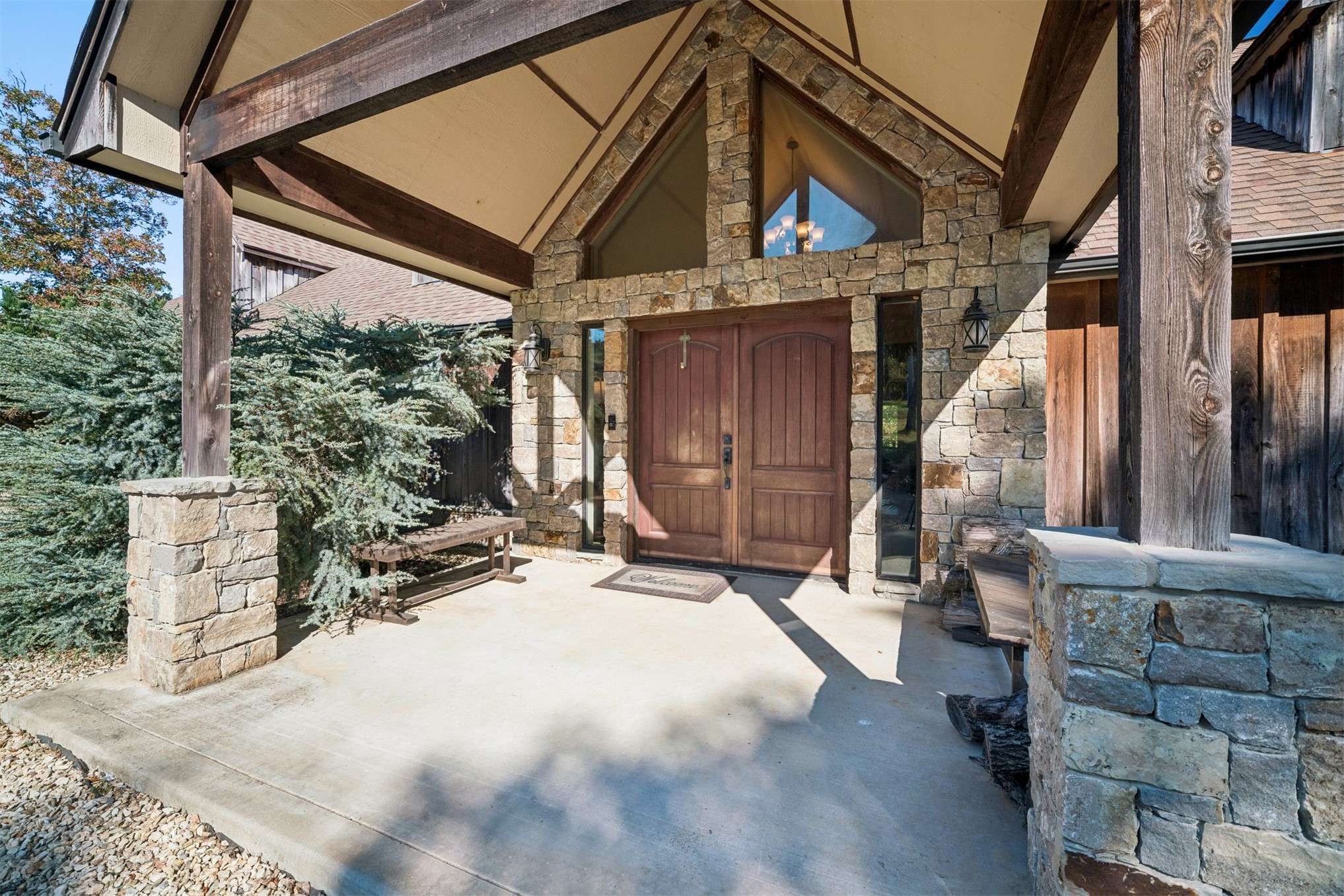 16372 Neel Drive Property Photo 6