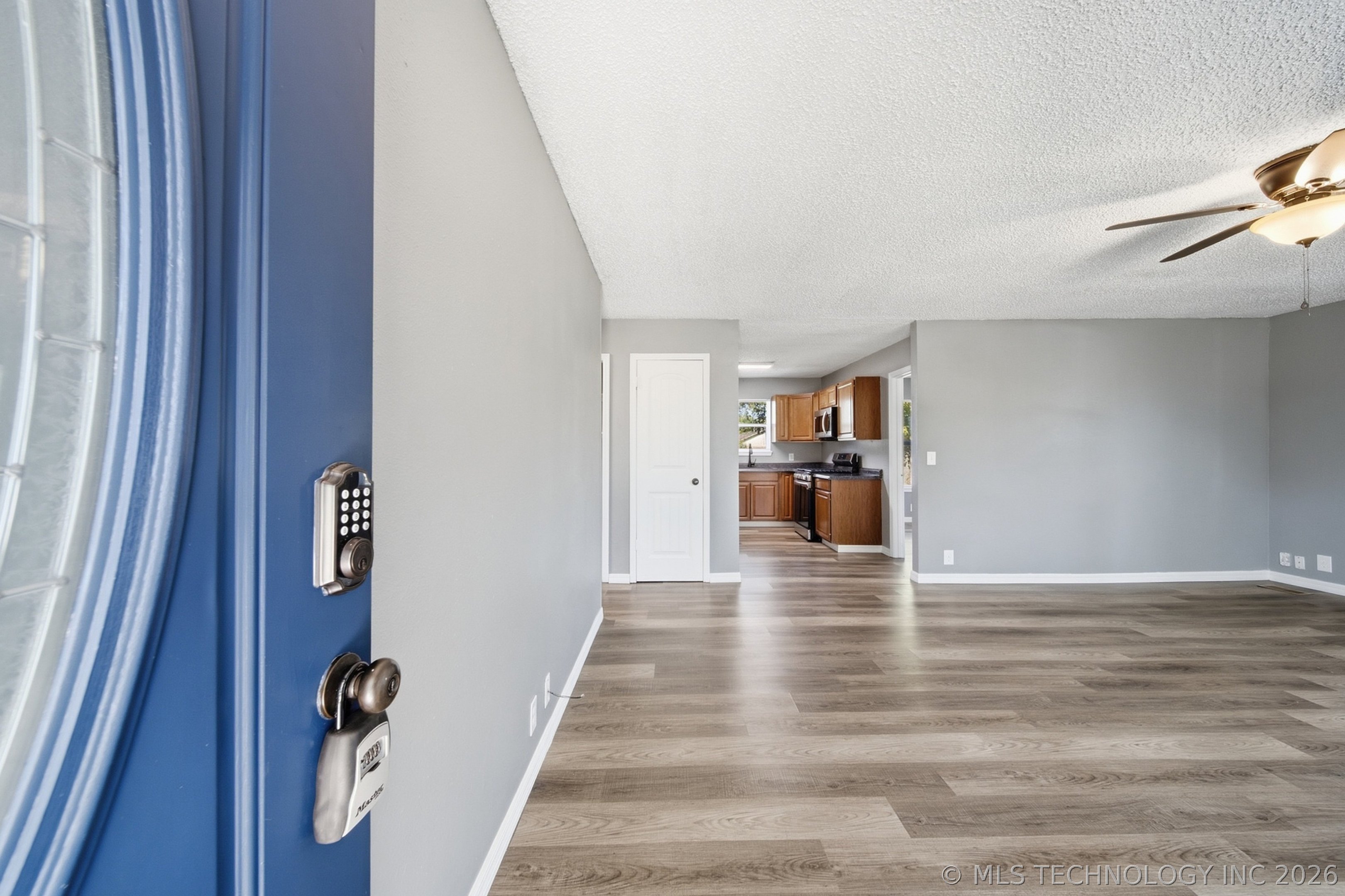214 N Hughes Street Property Photo 7