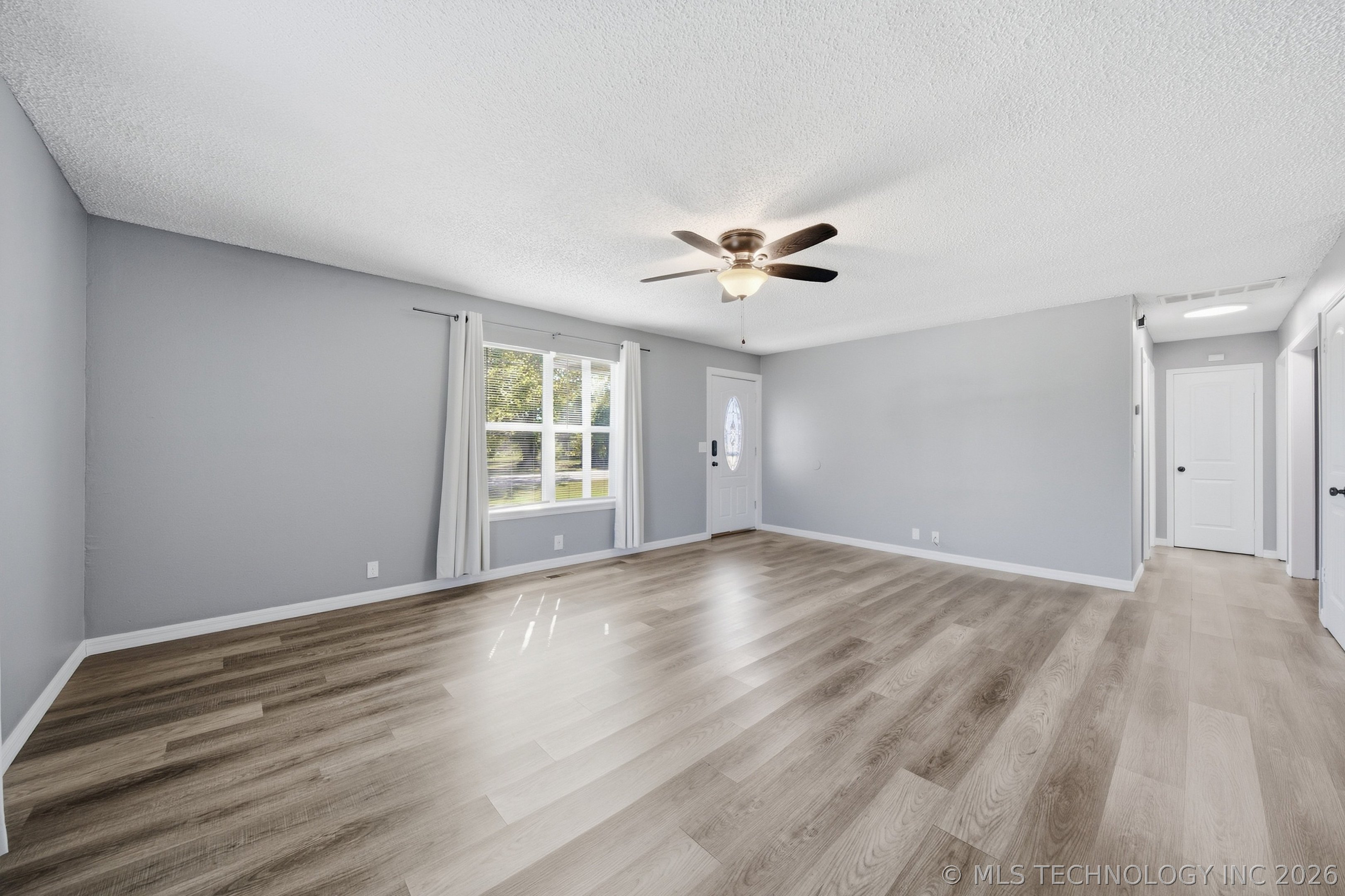 214 N Hughes Street Property Photo 10