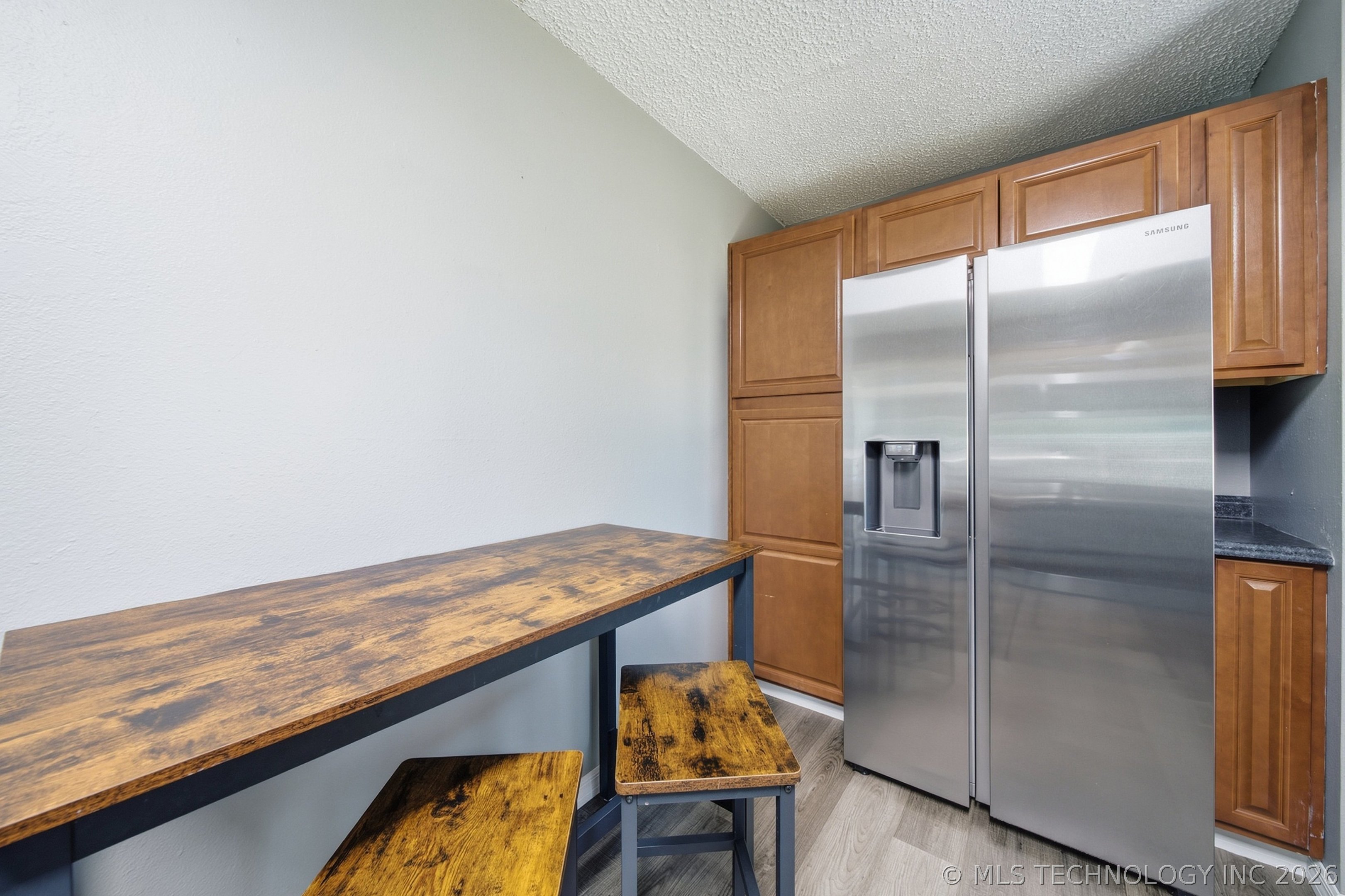 214 N Hughes Street Property Photo 14