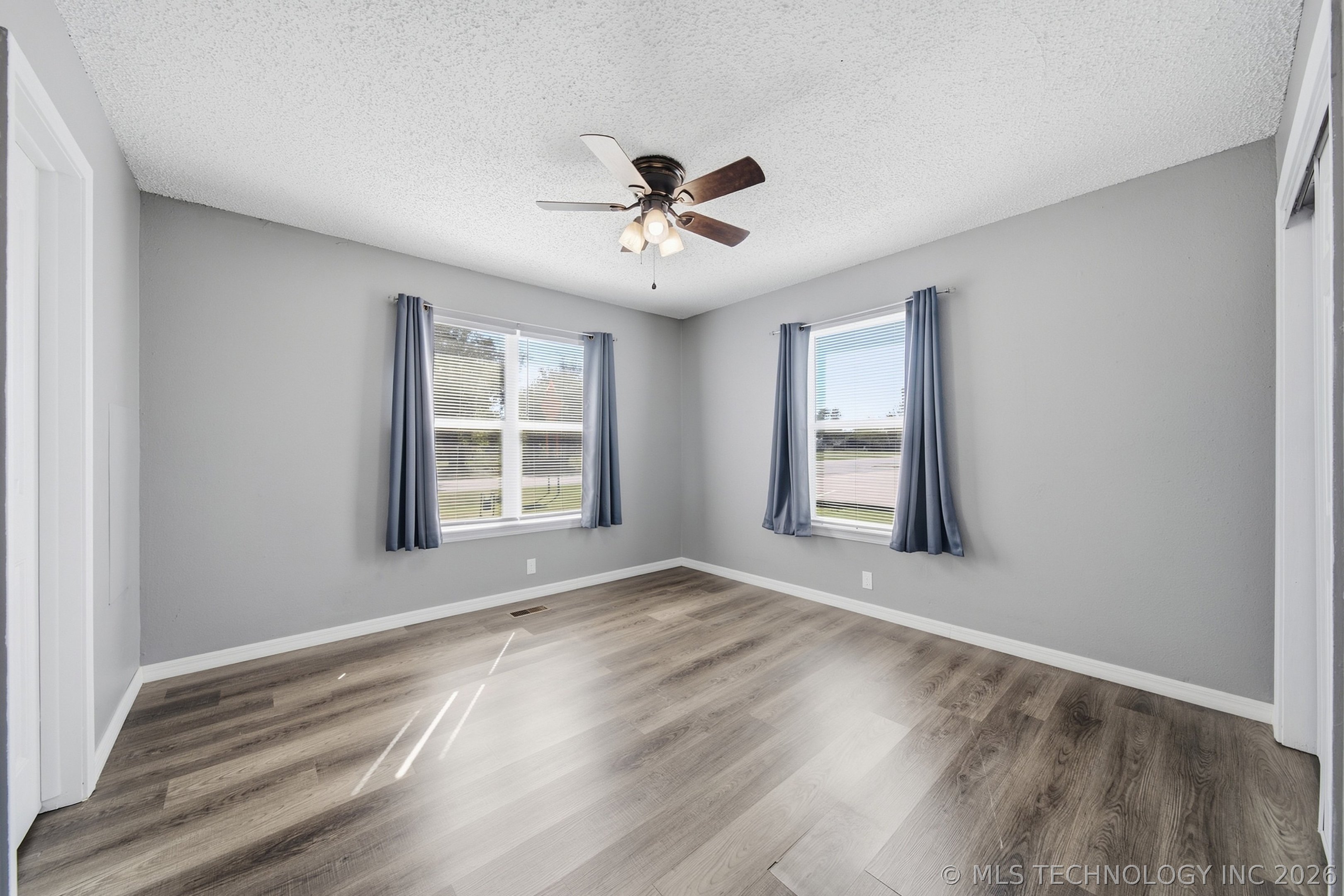 214 N Hughes Street Property Photo 16