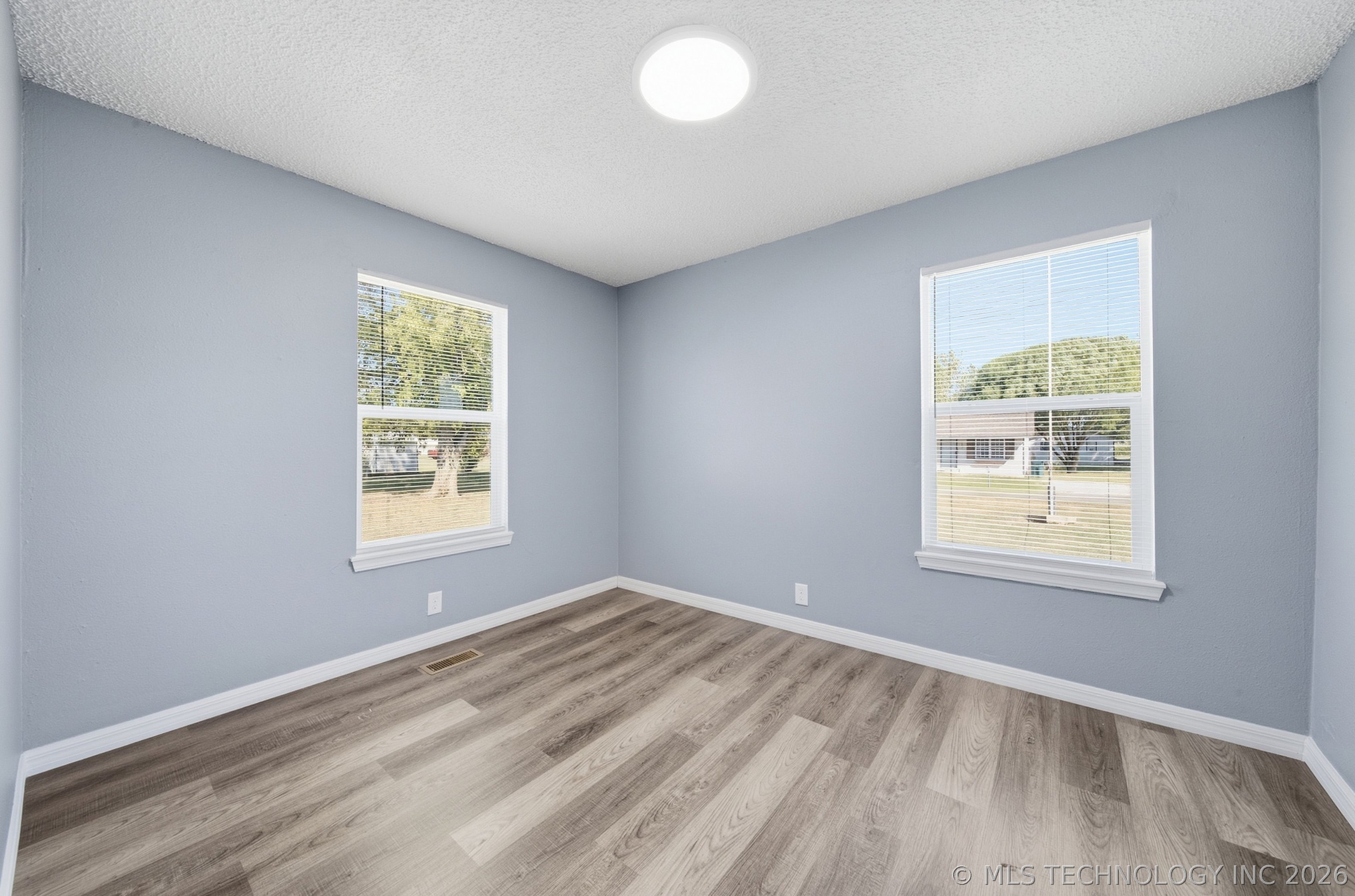 214 N Hughes Street Property Photo 22