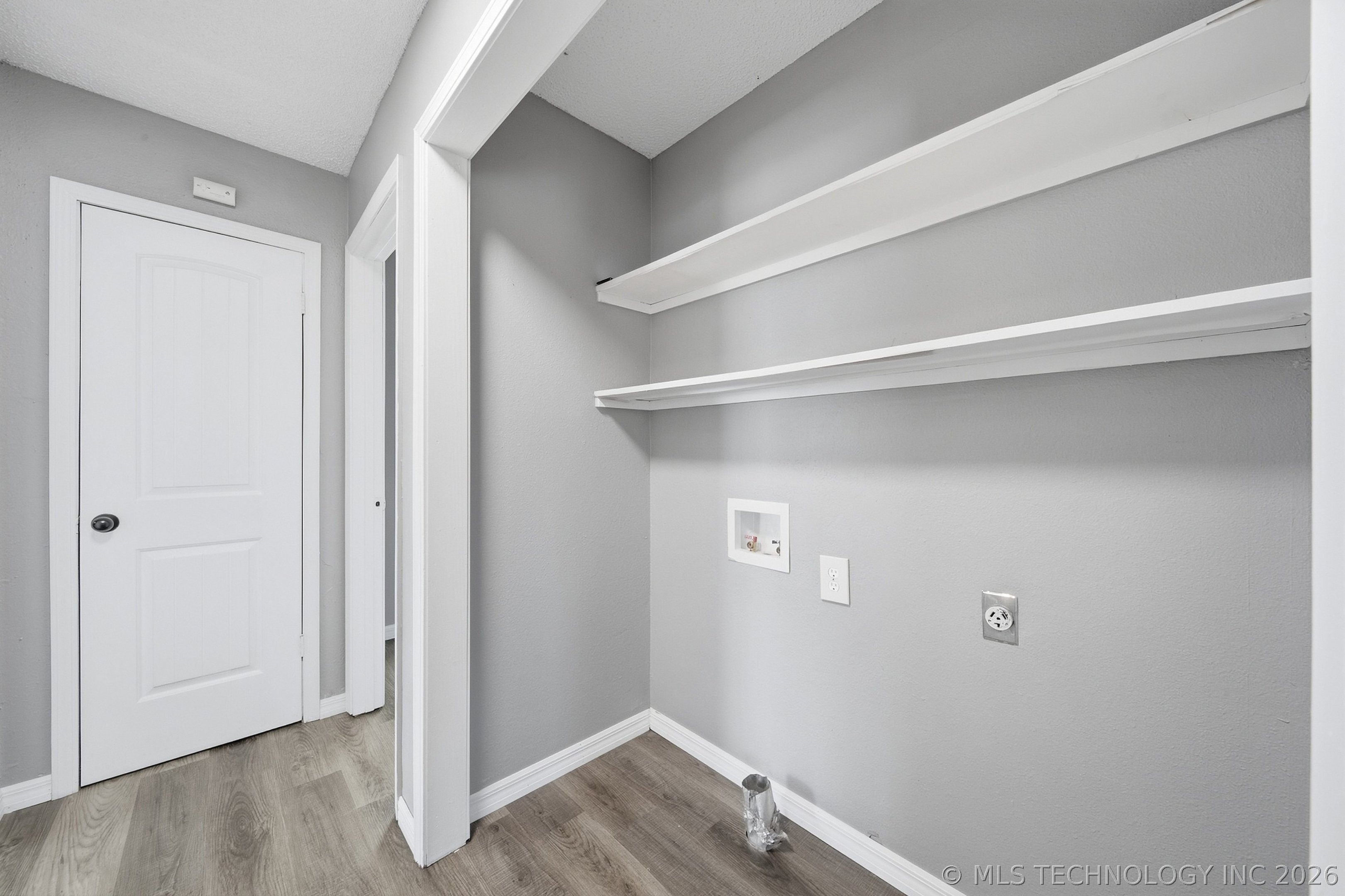 214 N Hughes Street Property Photo 23