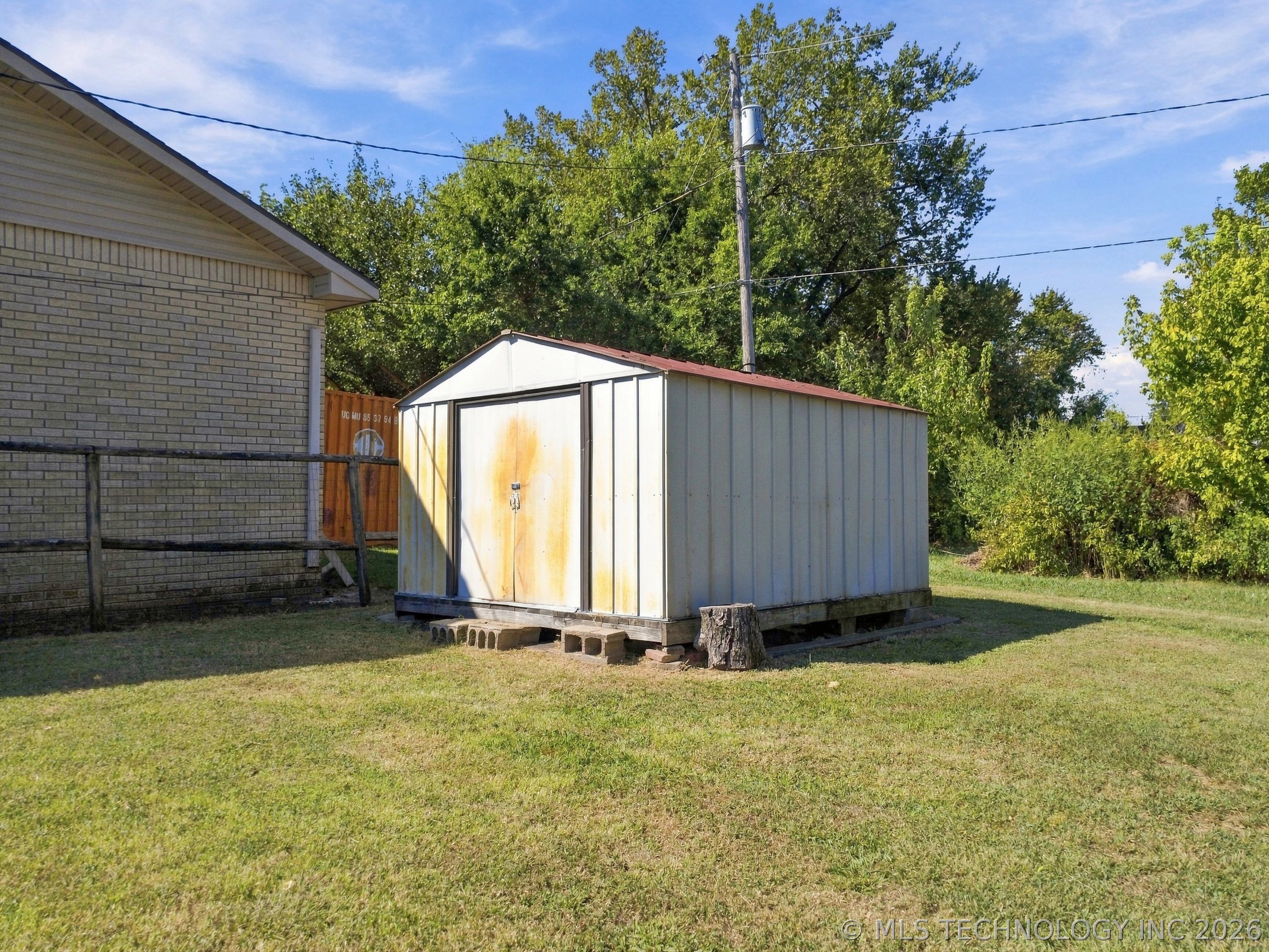 214 N Hughes Street Property Photo 26