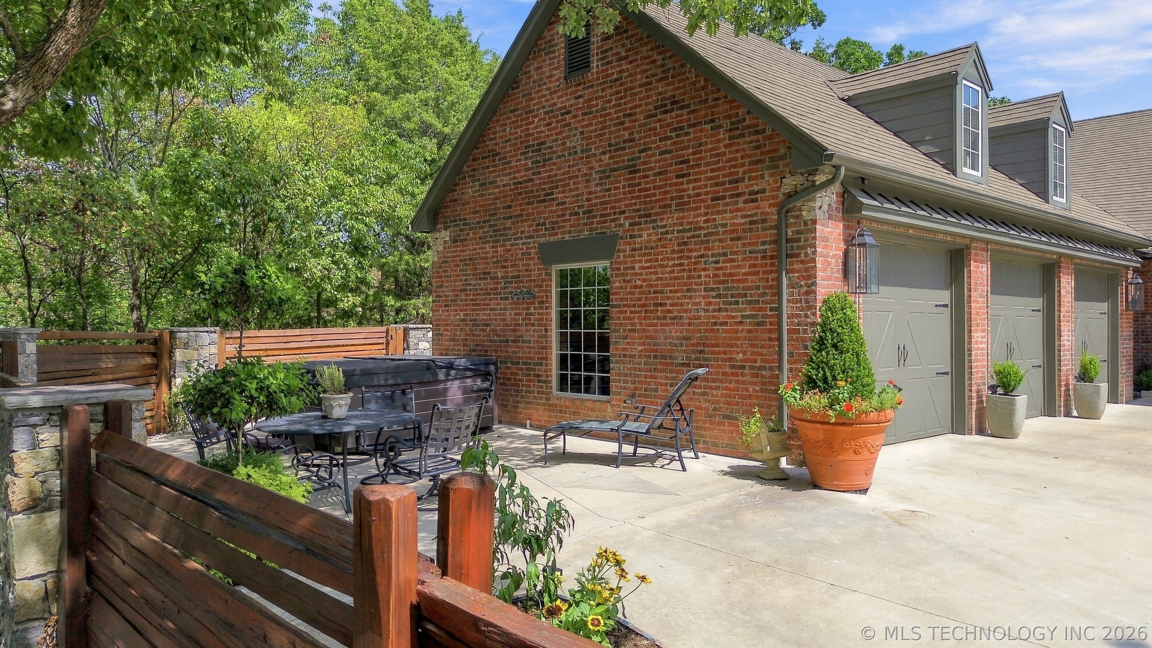 12381 S Florence Avenue Property Photo 40