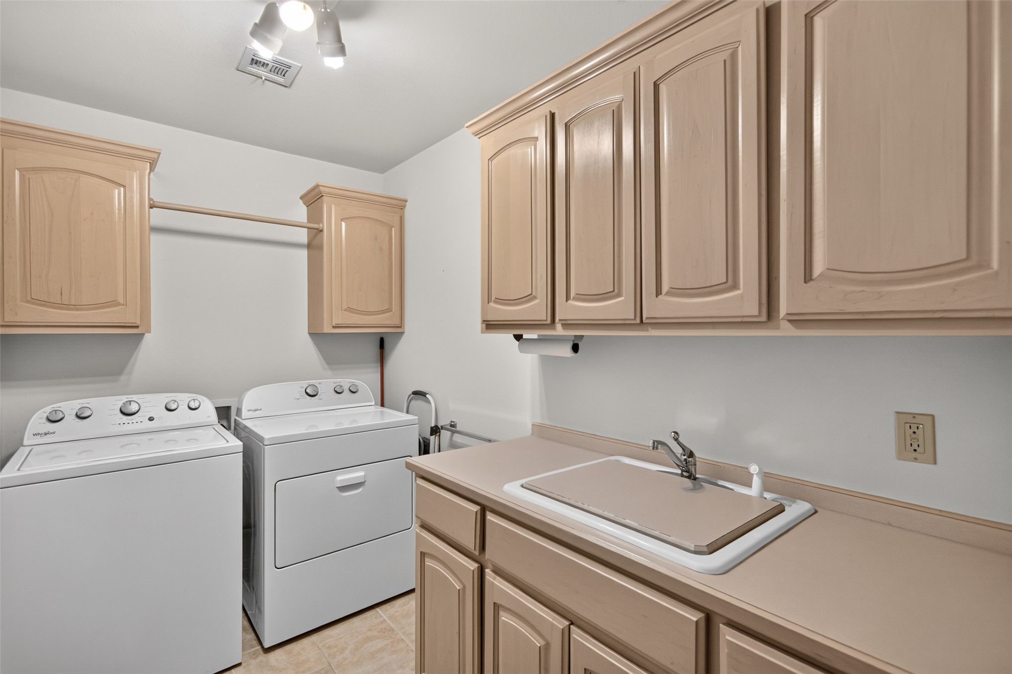86 Maple Road Property Photo 33