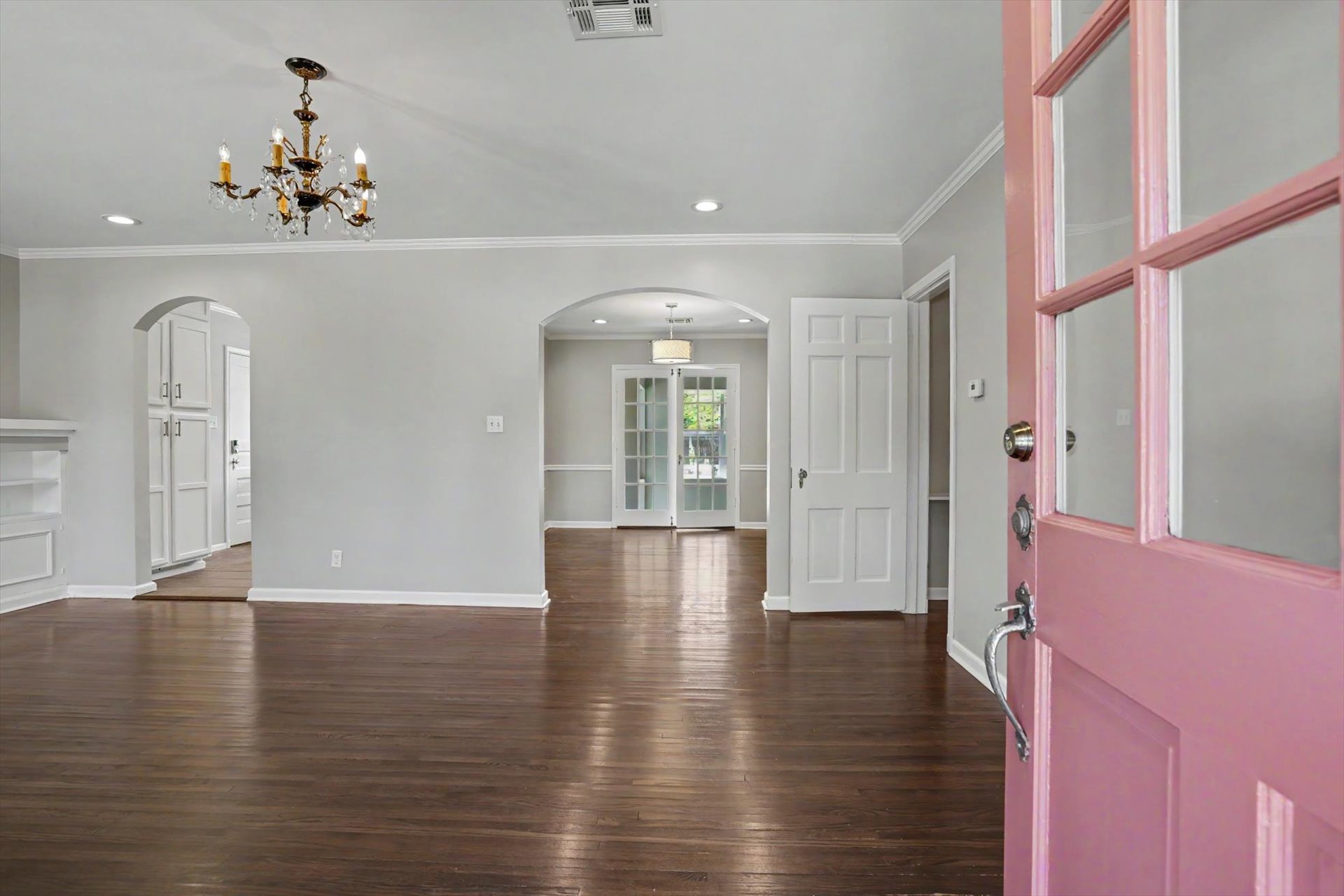 2121 S Louisville Avenue Property Photo 7