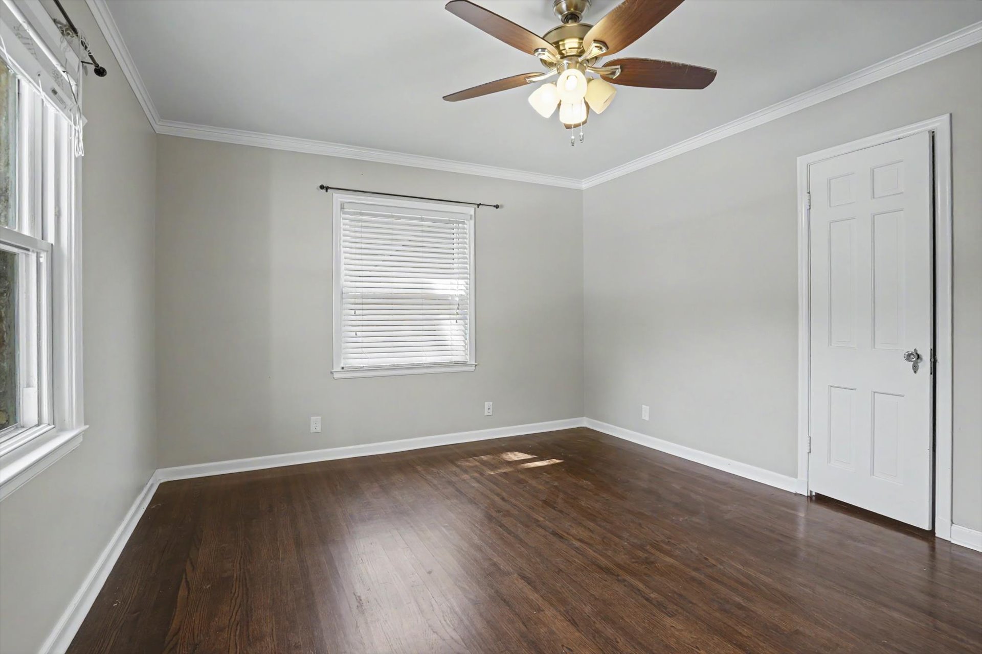2121 S Louisville Avenue Property Photo 22