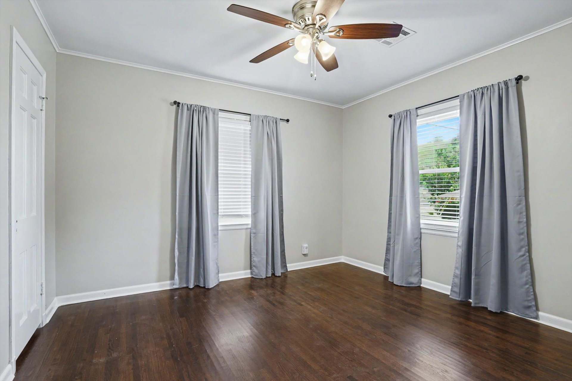 2121 S Louisville Avenue Property Photo 27