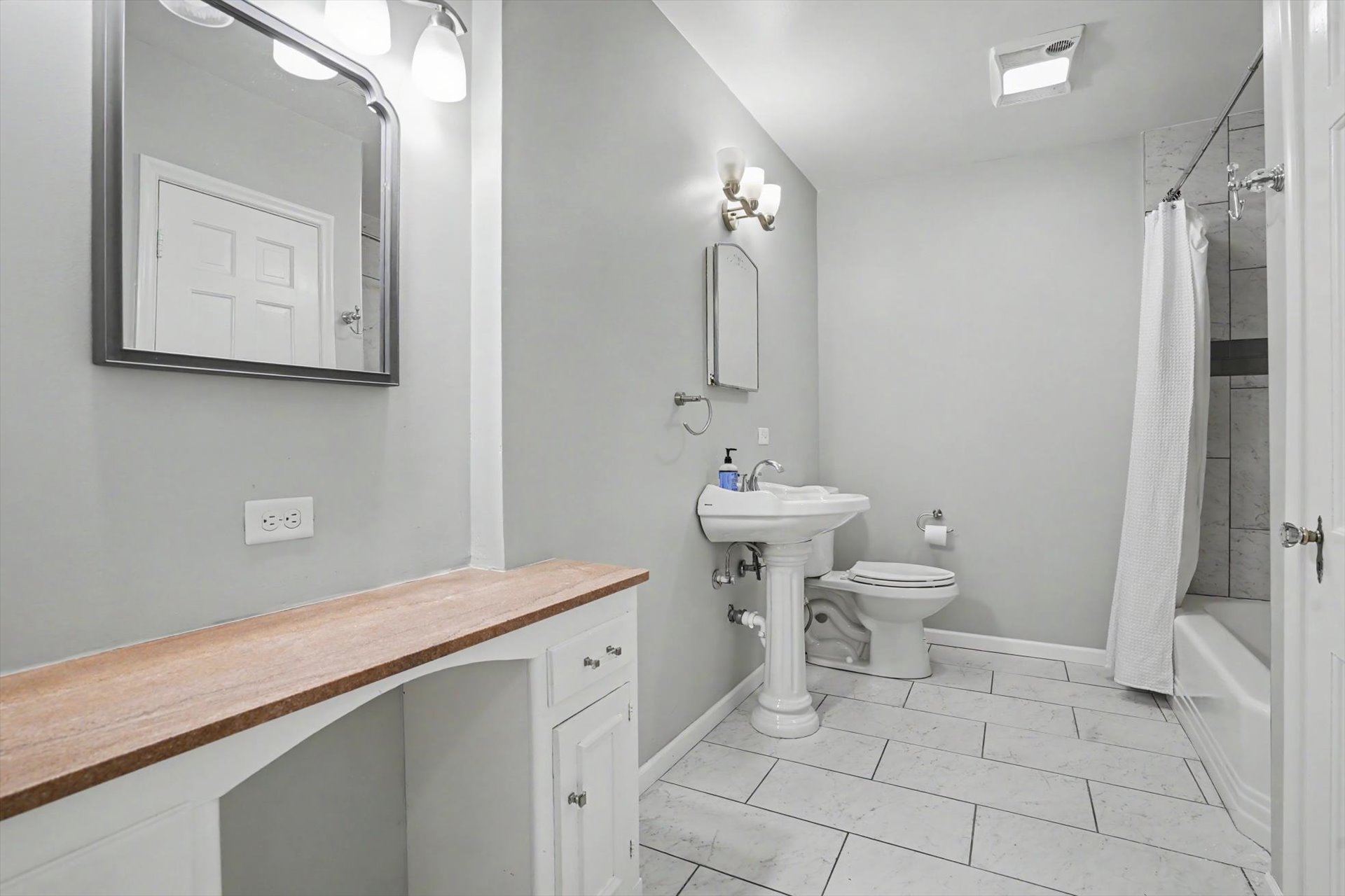 2121 S Louisville Avenue Property Photo 29