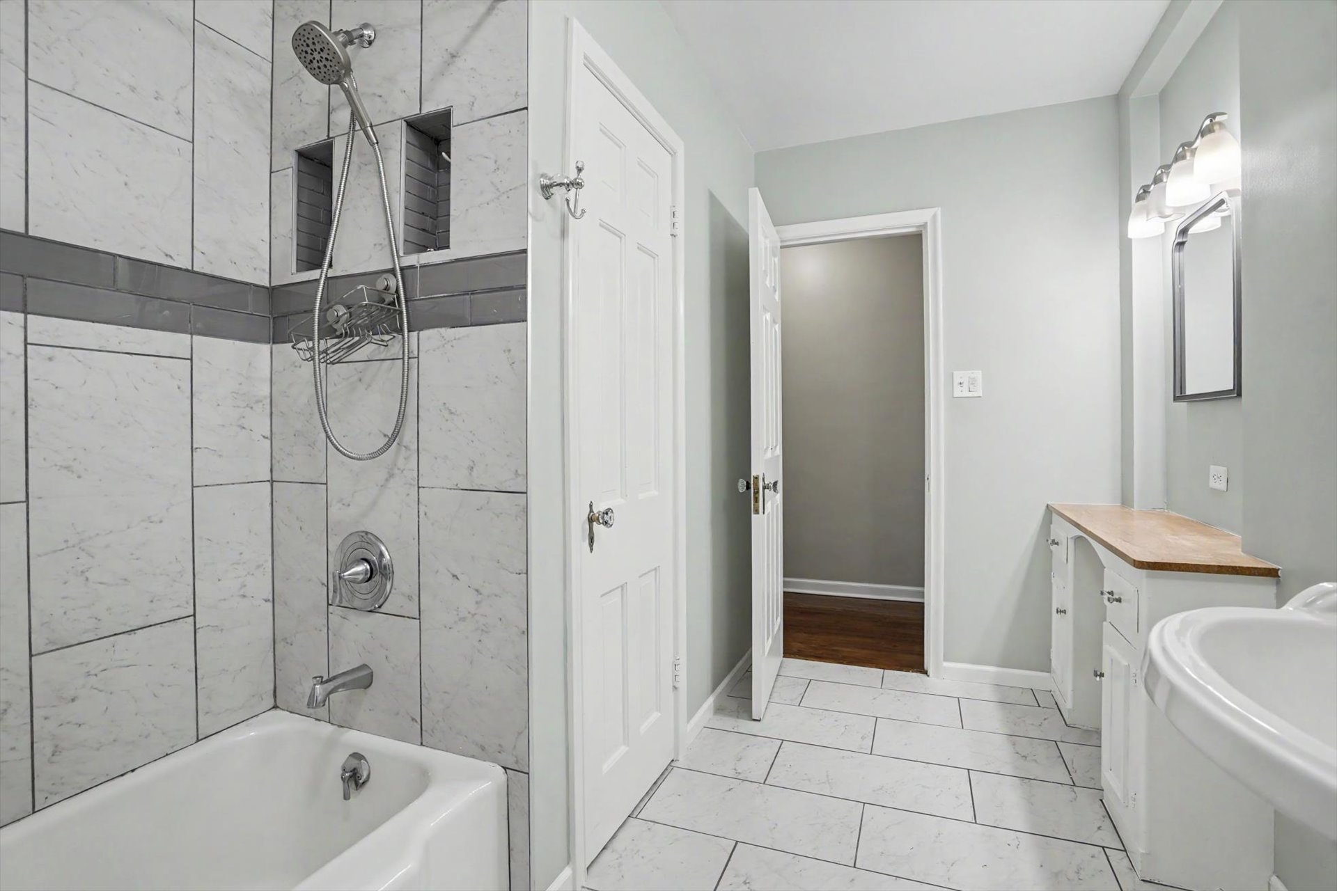 2121 S Louisville Avenue Property Photo 30