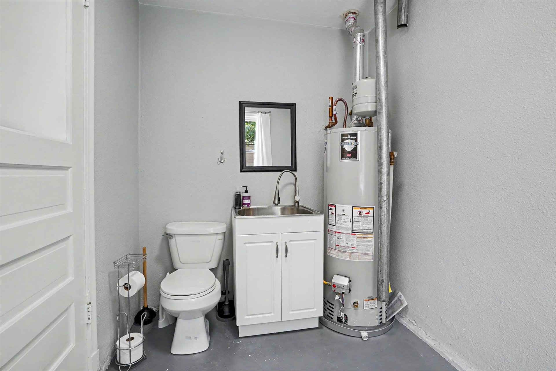 2121 S Louisville Avenue Property Photo 34