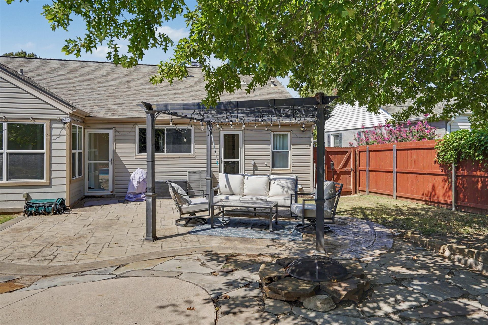 2121 S Louisville Avenue Property Photo 41