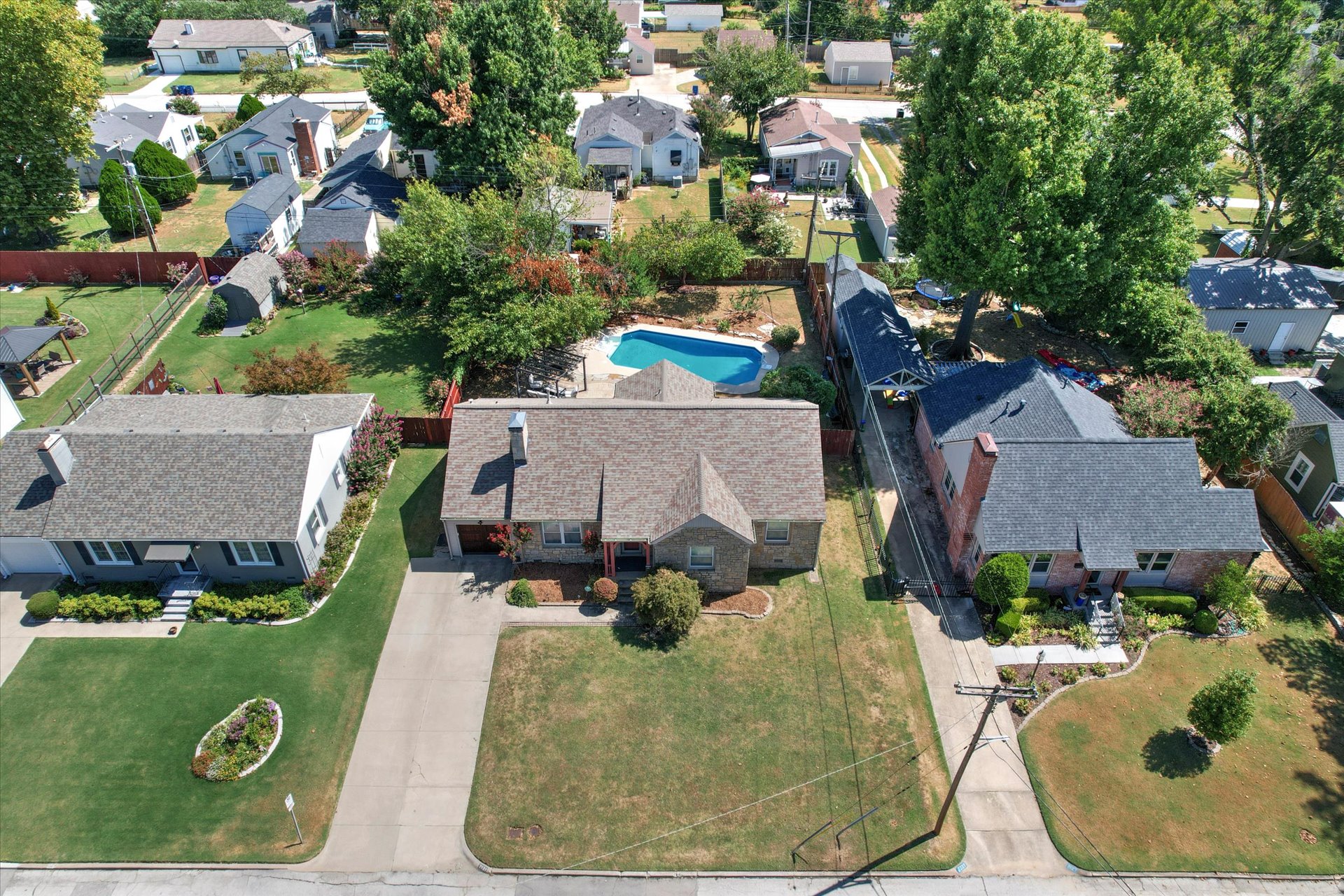 2121 S Louisville Avenue Property Photo 44