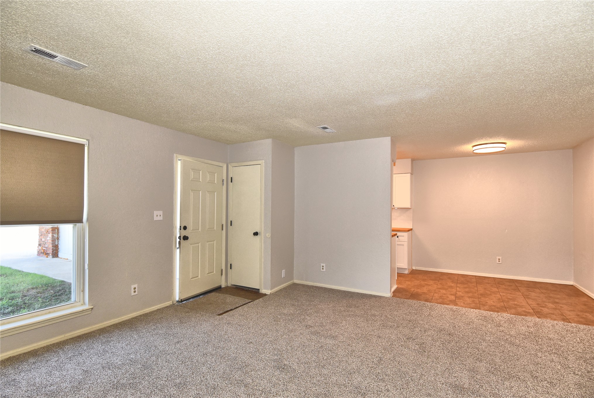 517 W Quantico Street Property Photo 9