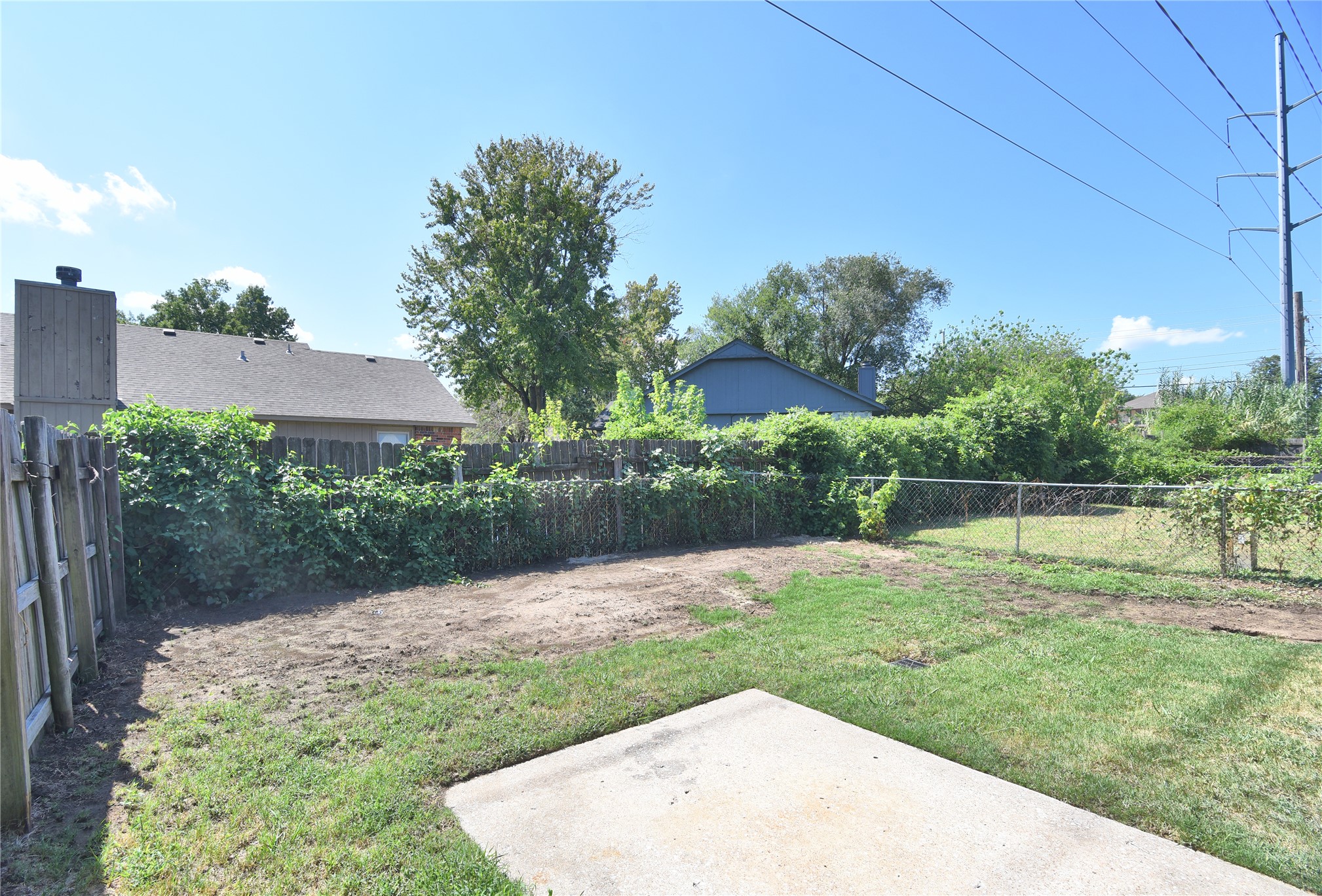 517 W Quantico Street Property Photo 17