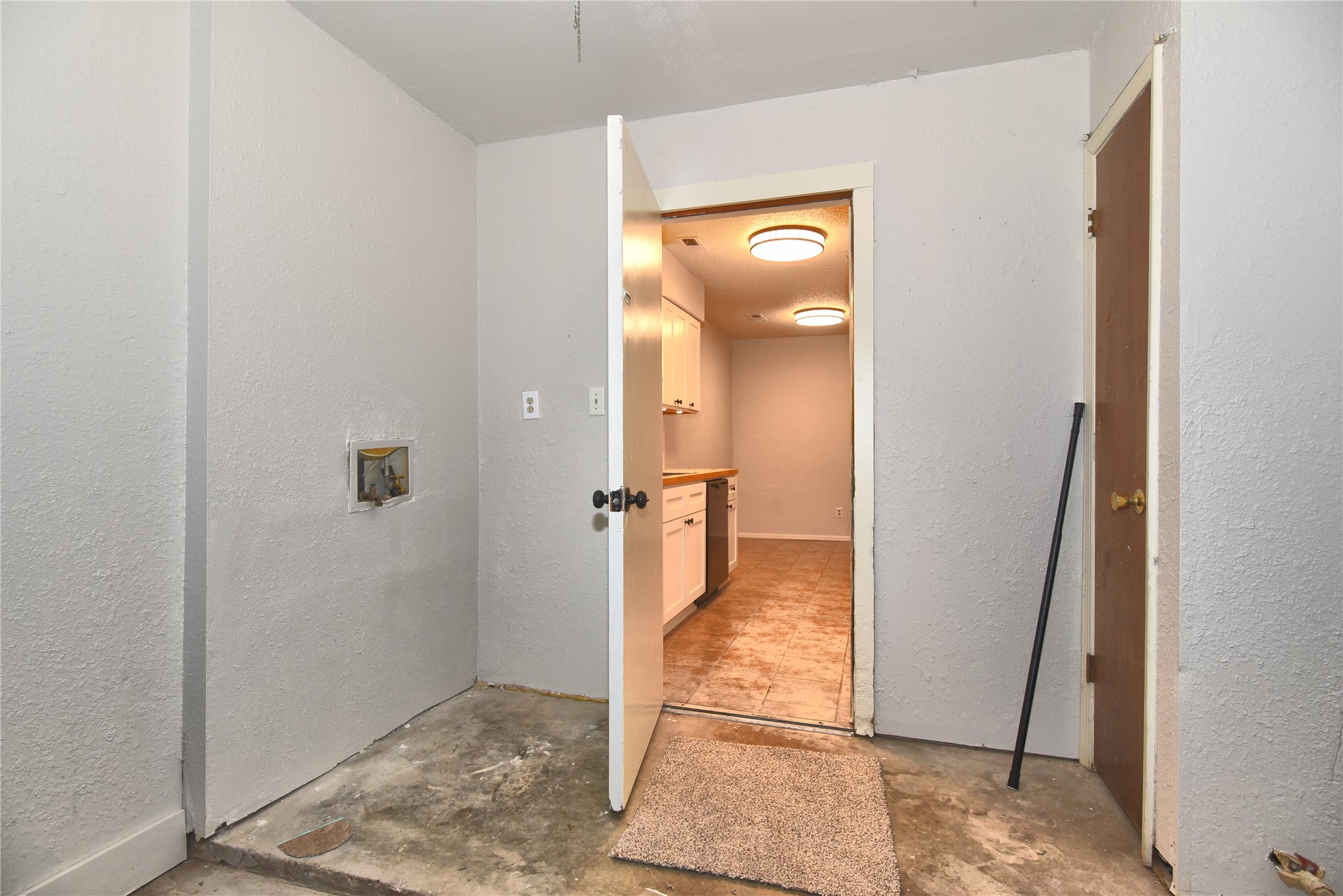517 W Quantico Street Property Photo 19