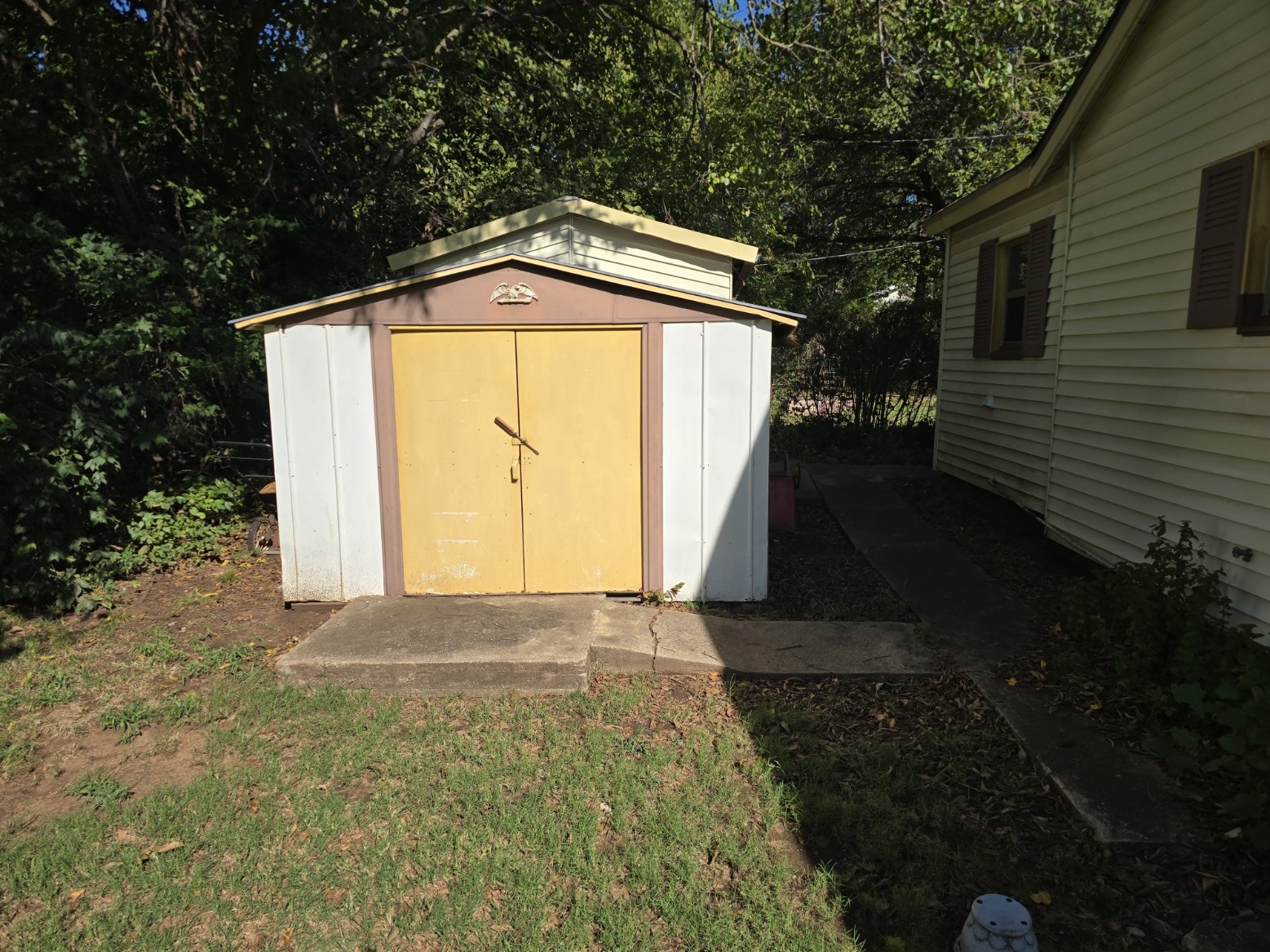 1104 8th Street Property Photo 3