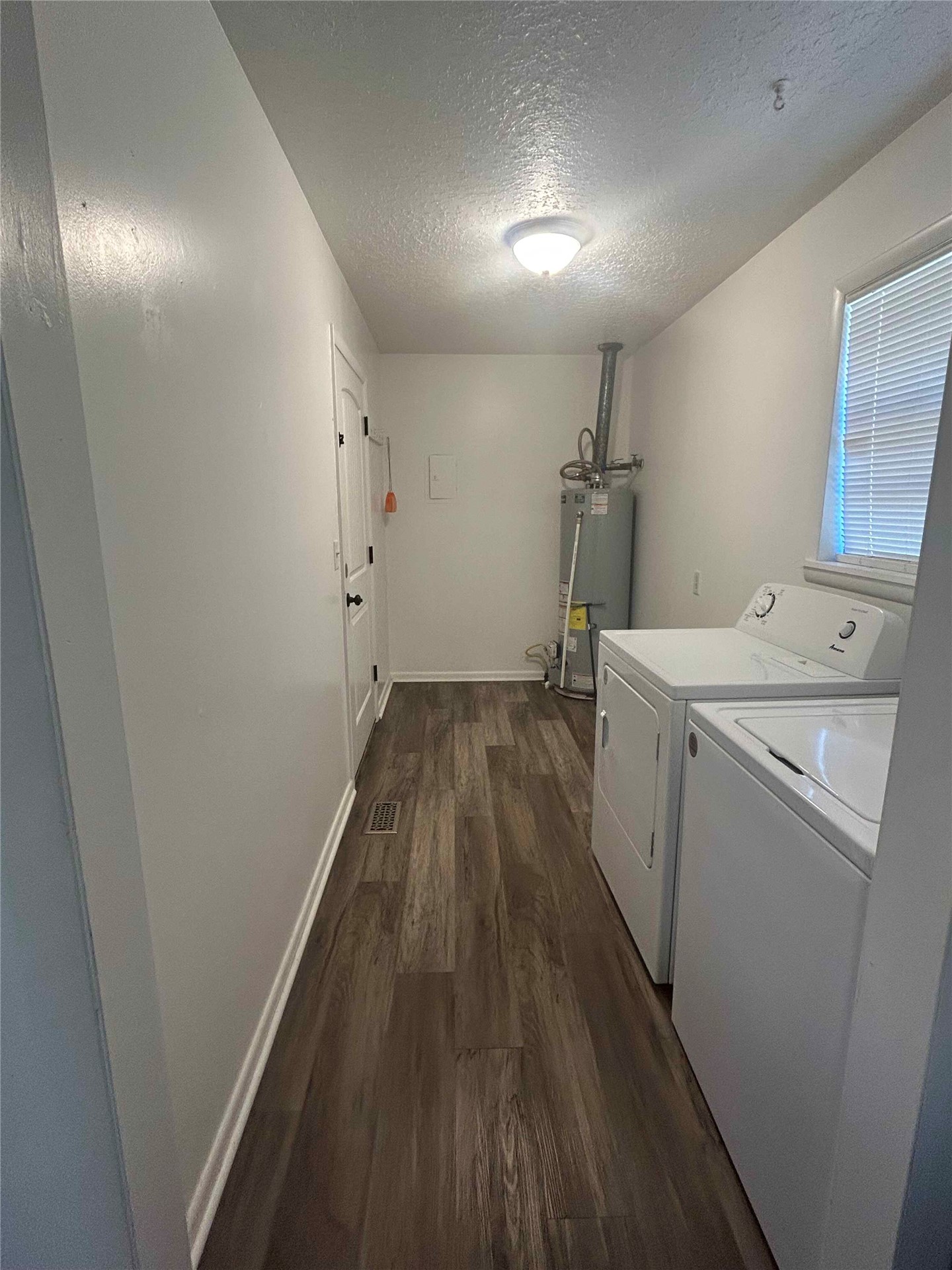 1305 E Shawnee Street Property Photo 8