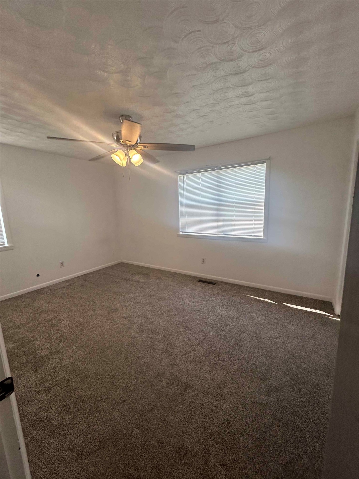 1305 E Shawnee Street Property Photo 9