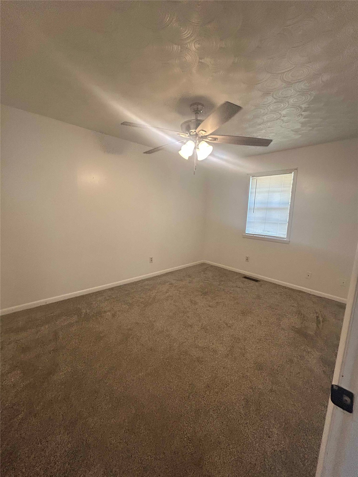 1305 E Shawnee Street Property Photo 10