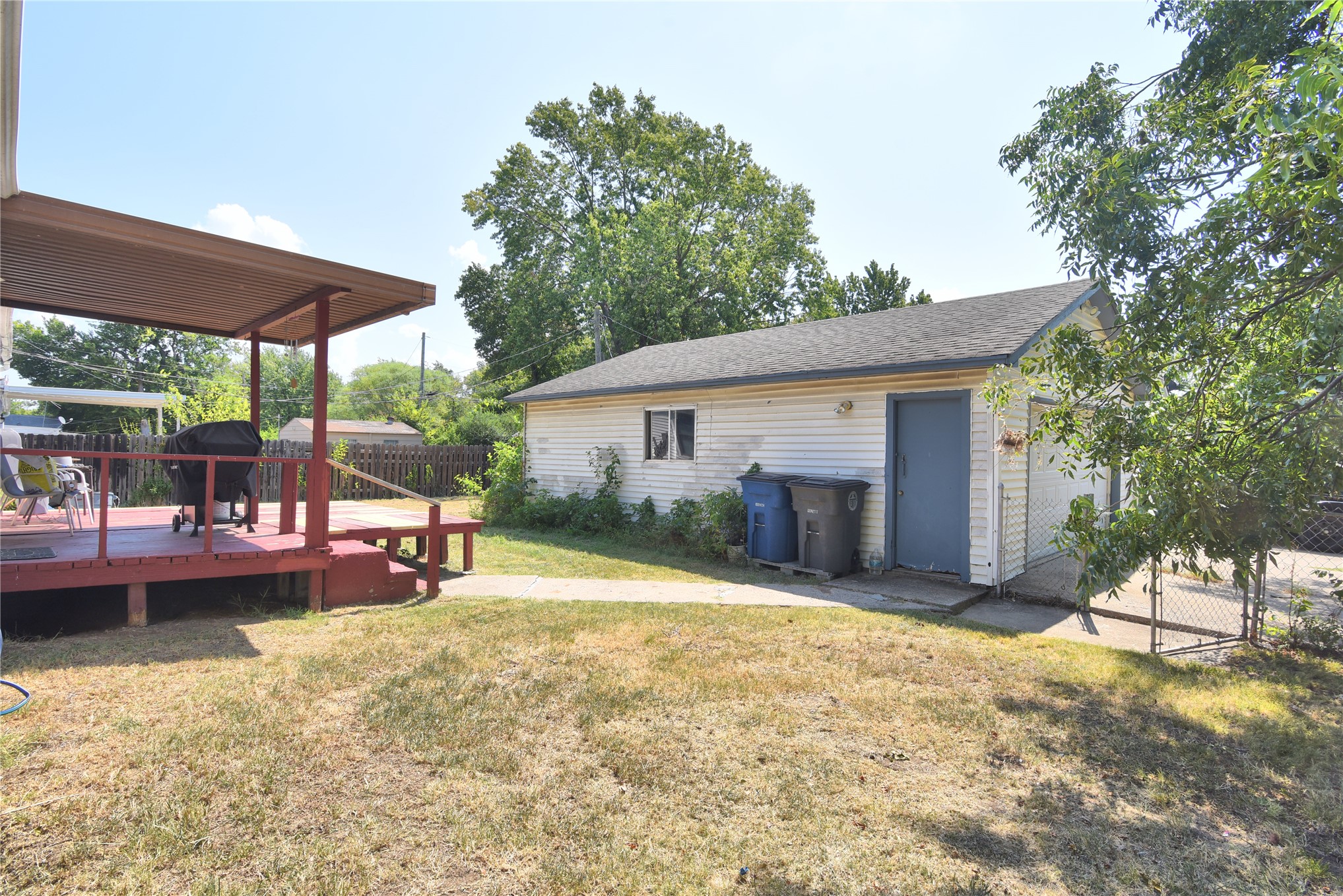 5906 E King Street Property Photo 24