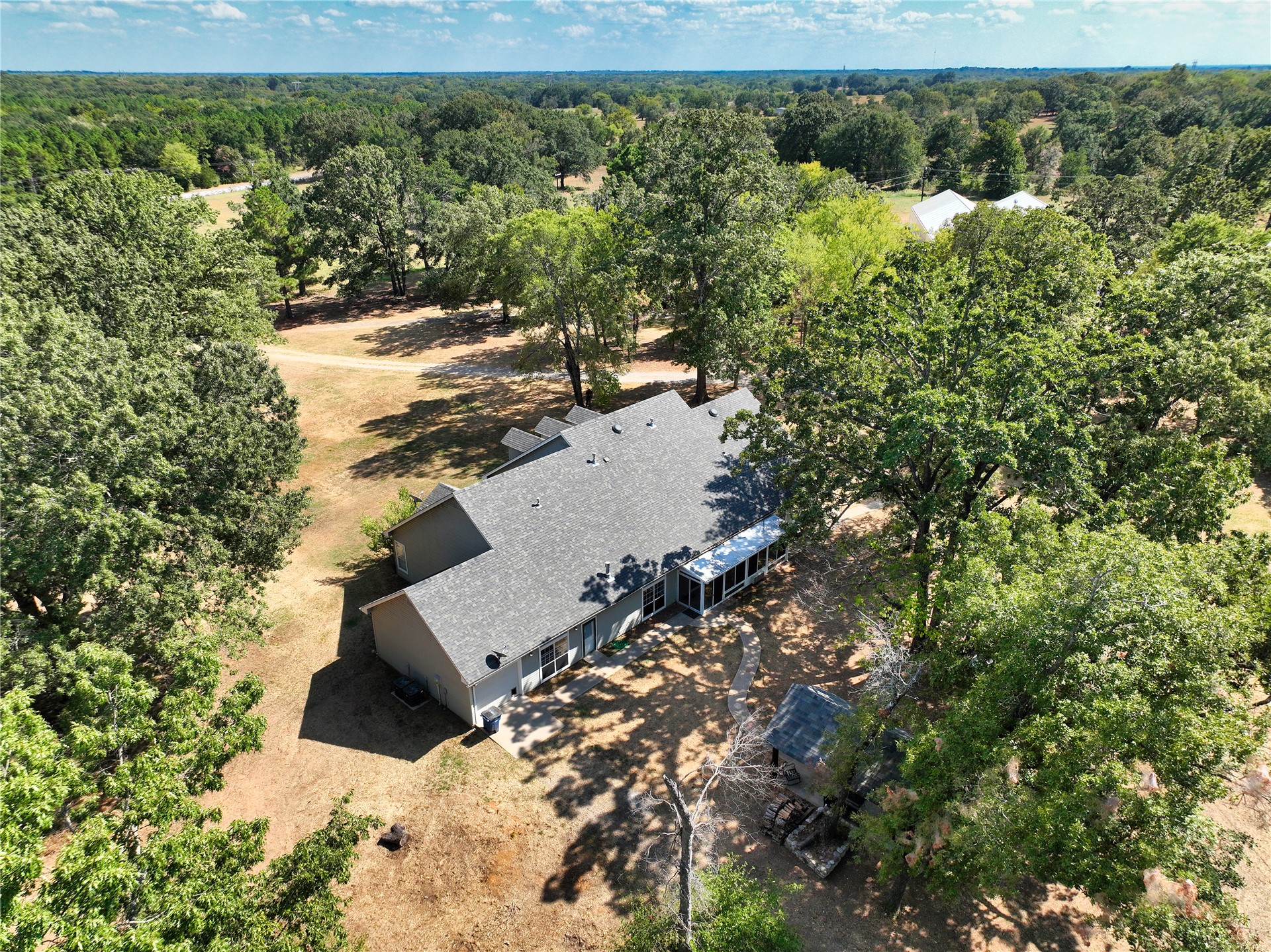 1235 Cade Highway Property Photo 36