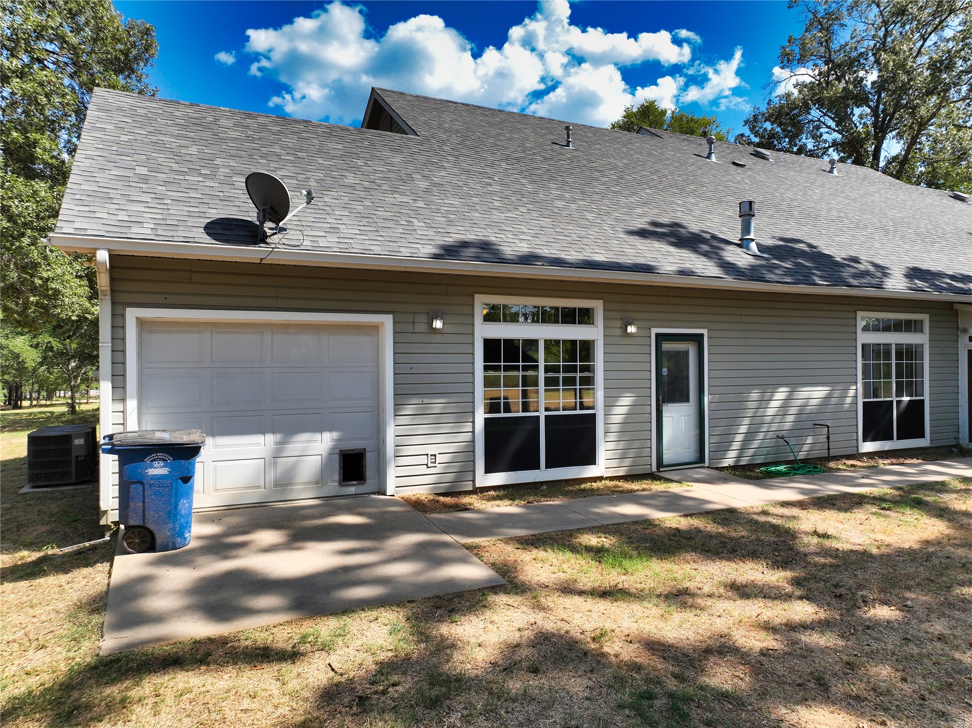 1235 Cade Highway Property Photo 44