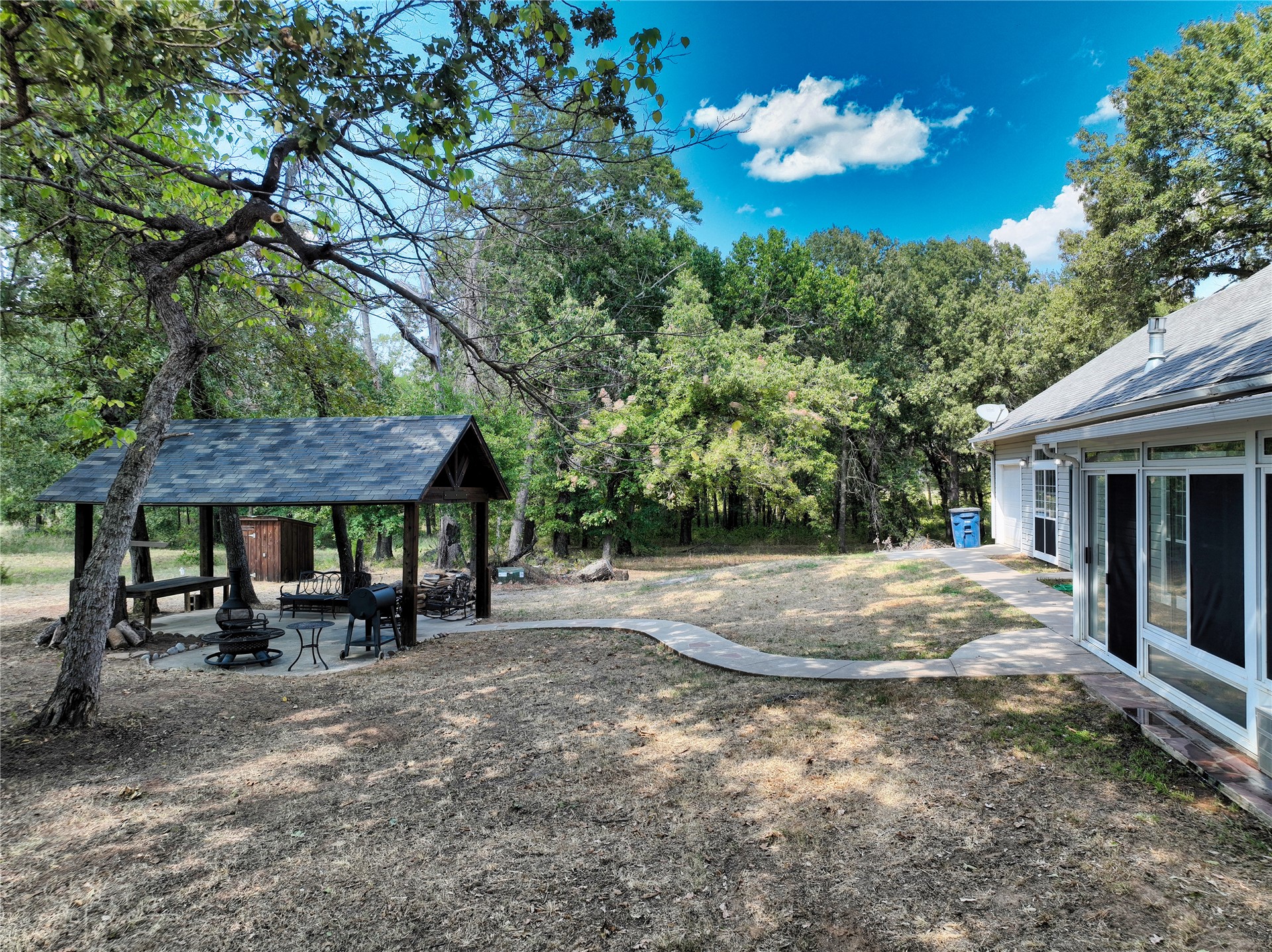 1235 Cade Highway Property Photo 46