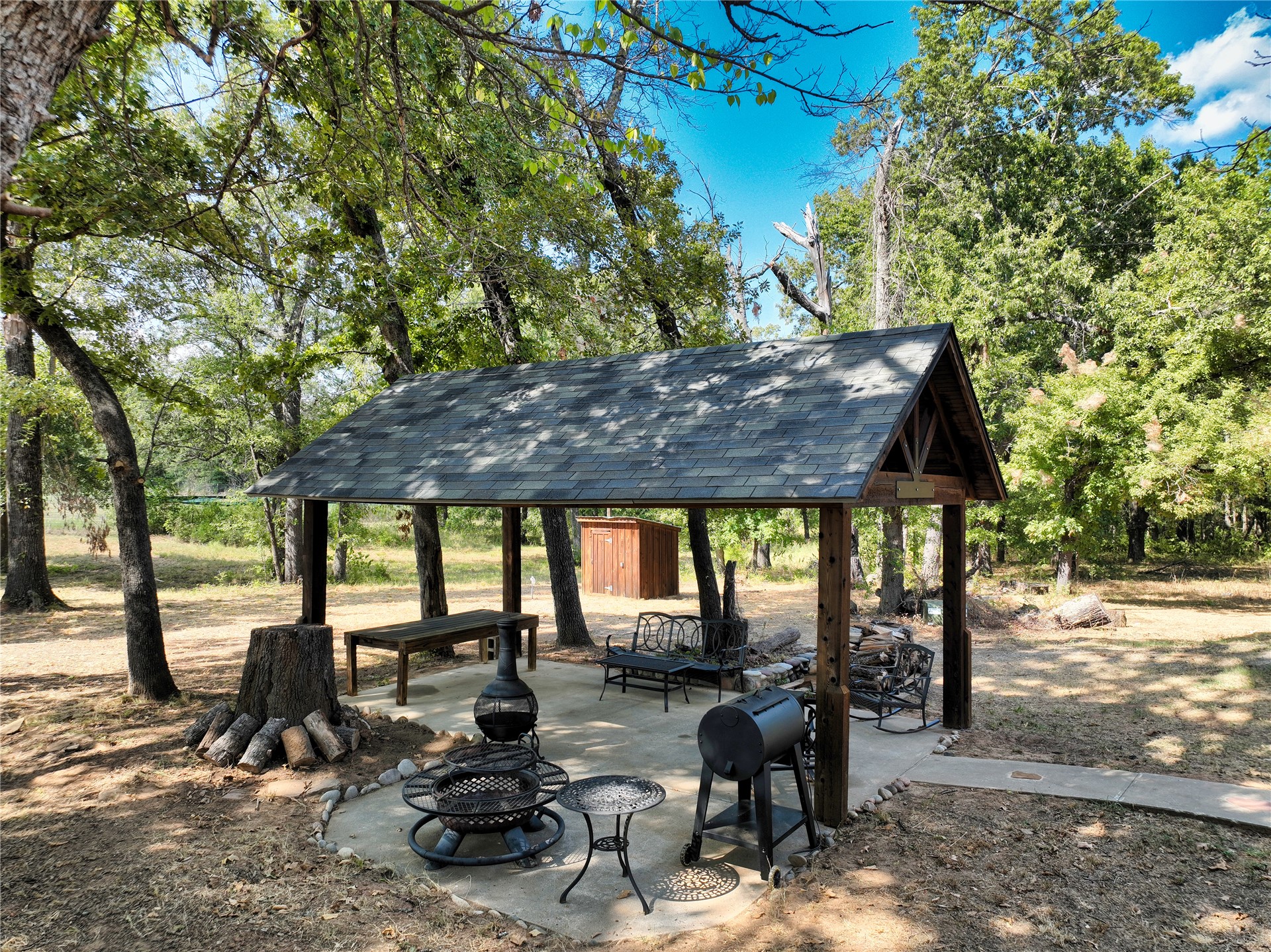 1235 Cade Highway Property Photo 47