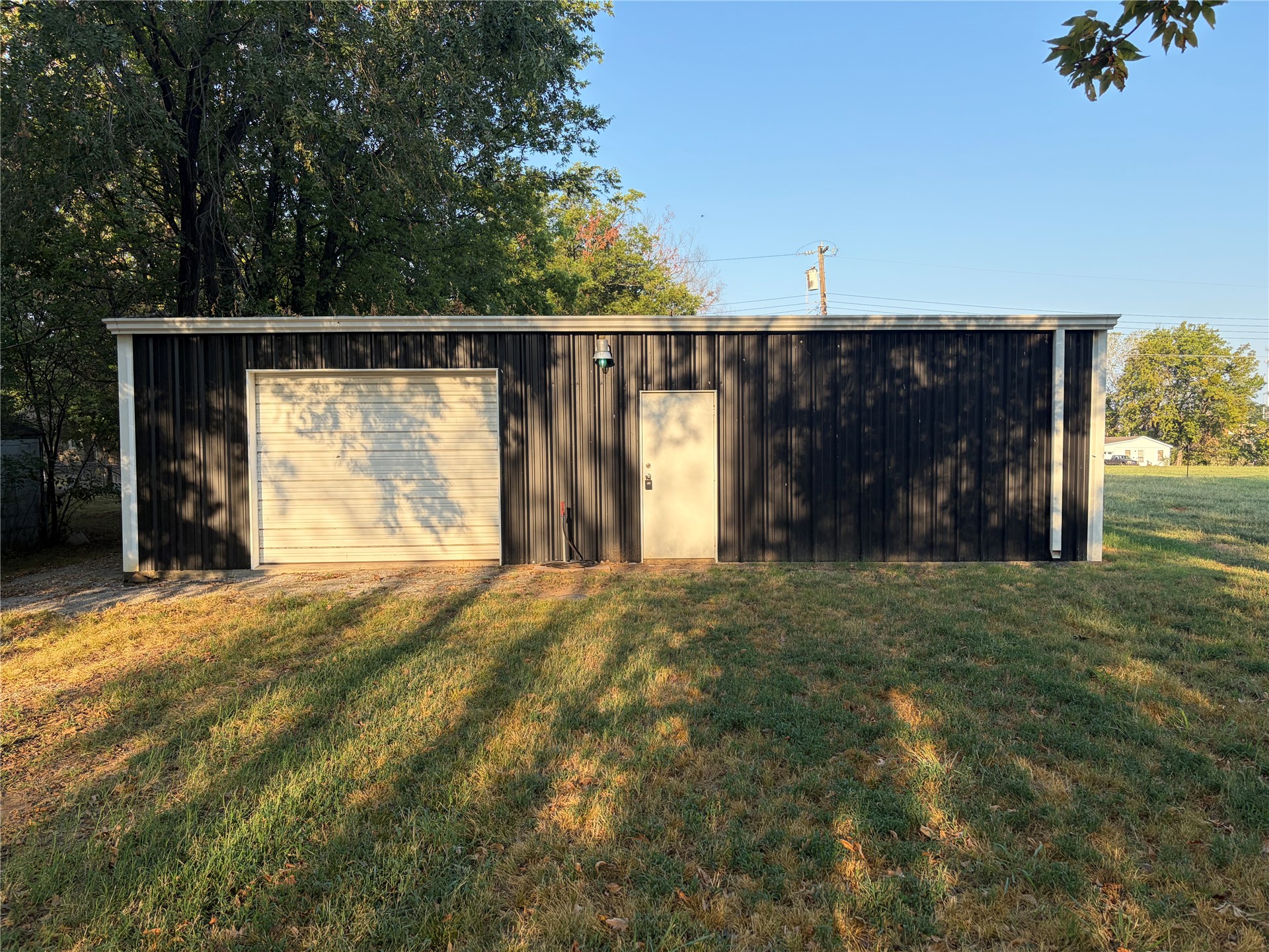14 S Orphan Street Property Photo 1