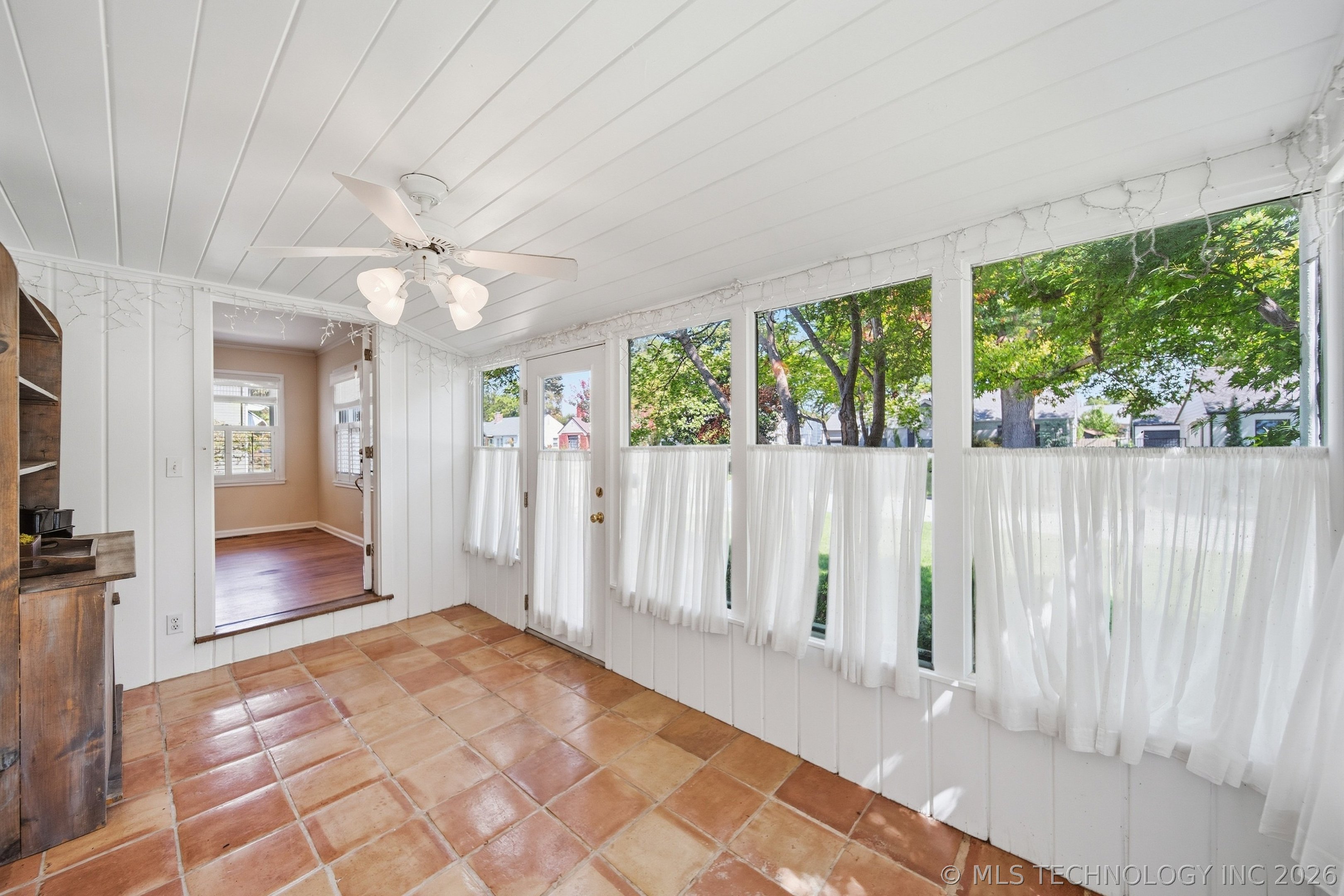 2258 S Delaware Court Property Photo 7